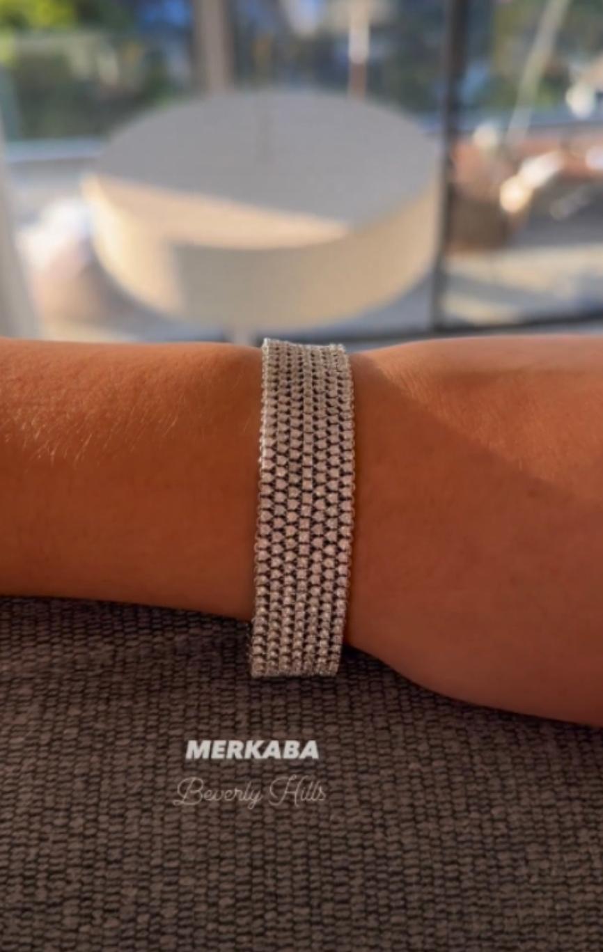 Contemporain Bracelet tennis souple en diamants de 10,99 carats en vente