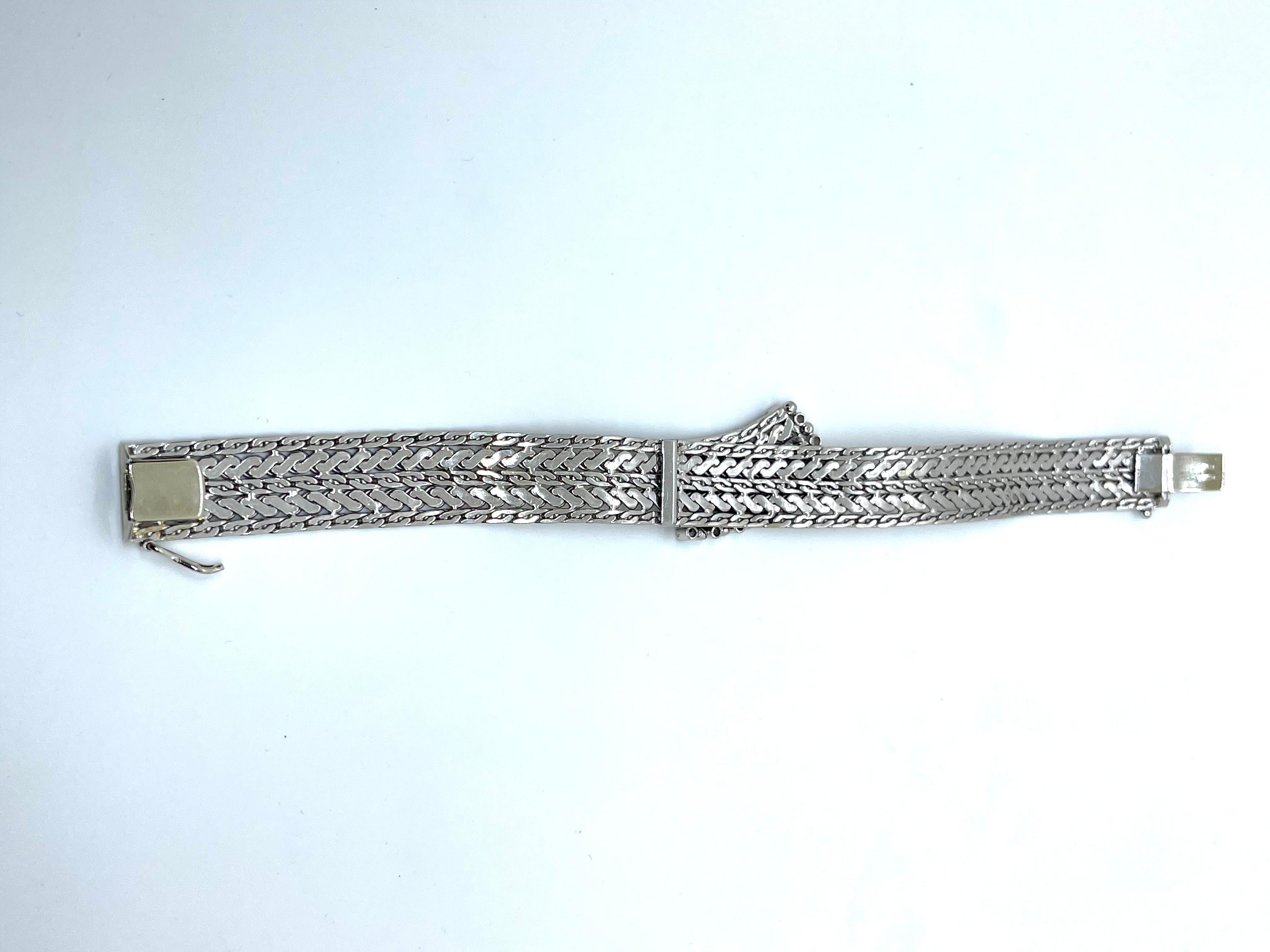 Moderne Bracelet en or blanc 18 carats et diamants