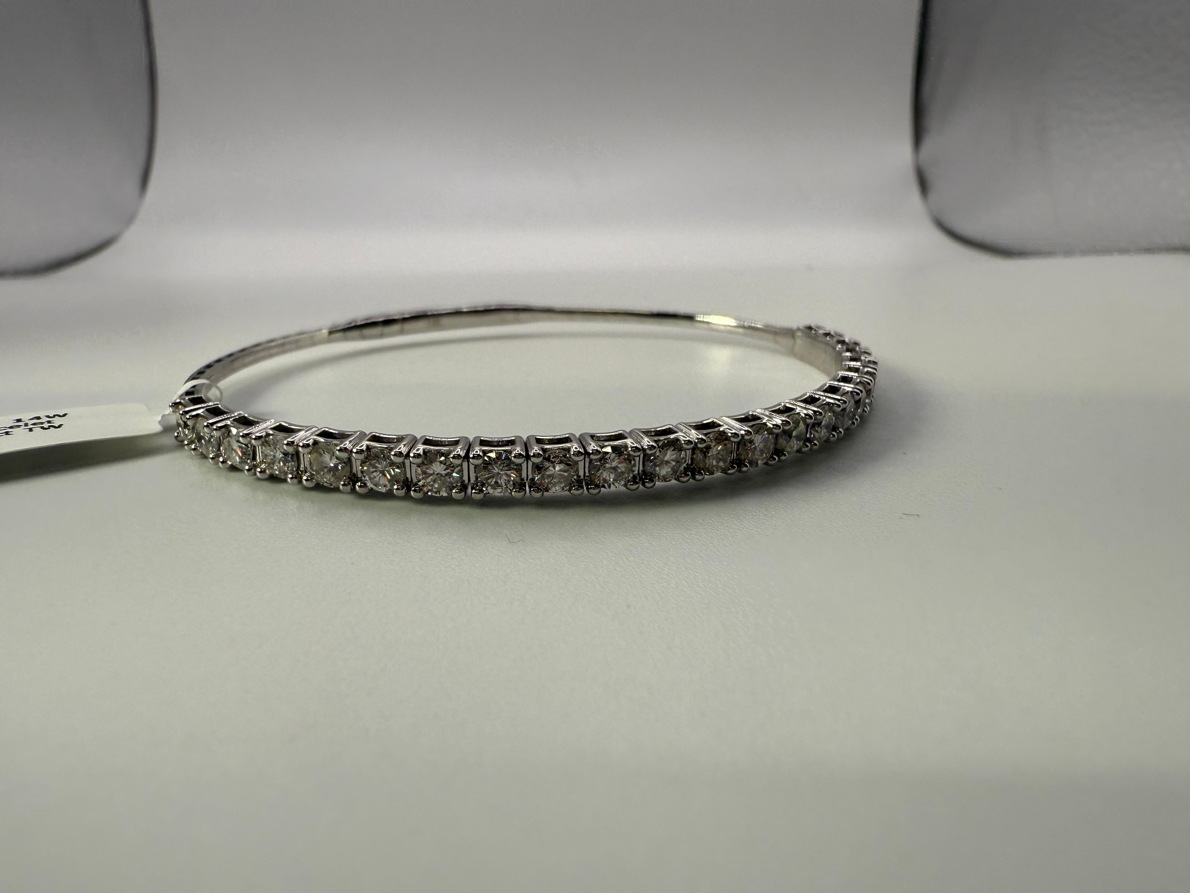 Diamond bracelet 2.45 carats 7 grams FLEXIBLE bracelet fits all new technology für Damen oder Herren im Angebot