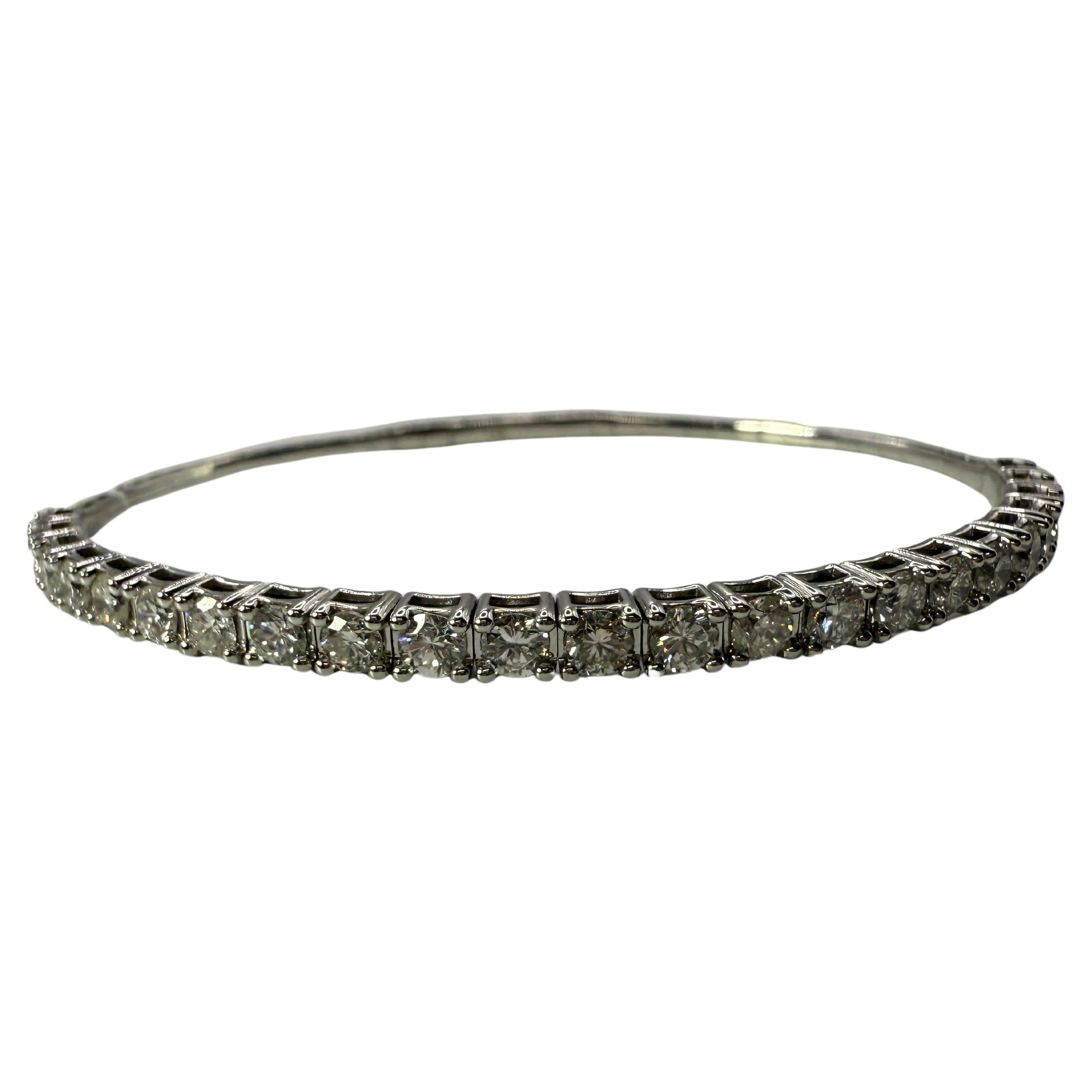 Diamond bracelet 2.45 carats 7 grams FLEXIBLE bracelet fits all new technology