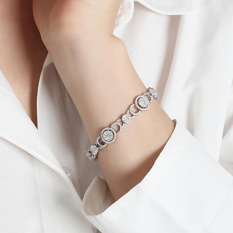 Moderne Bracelet de diamants en vente