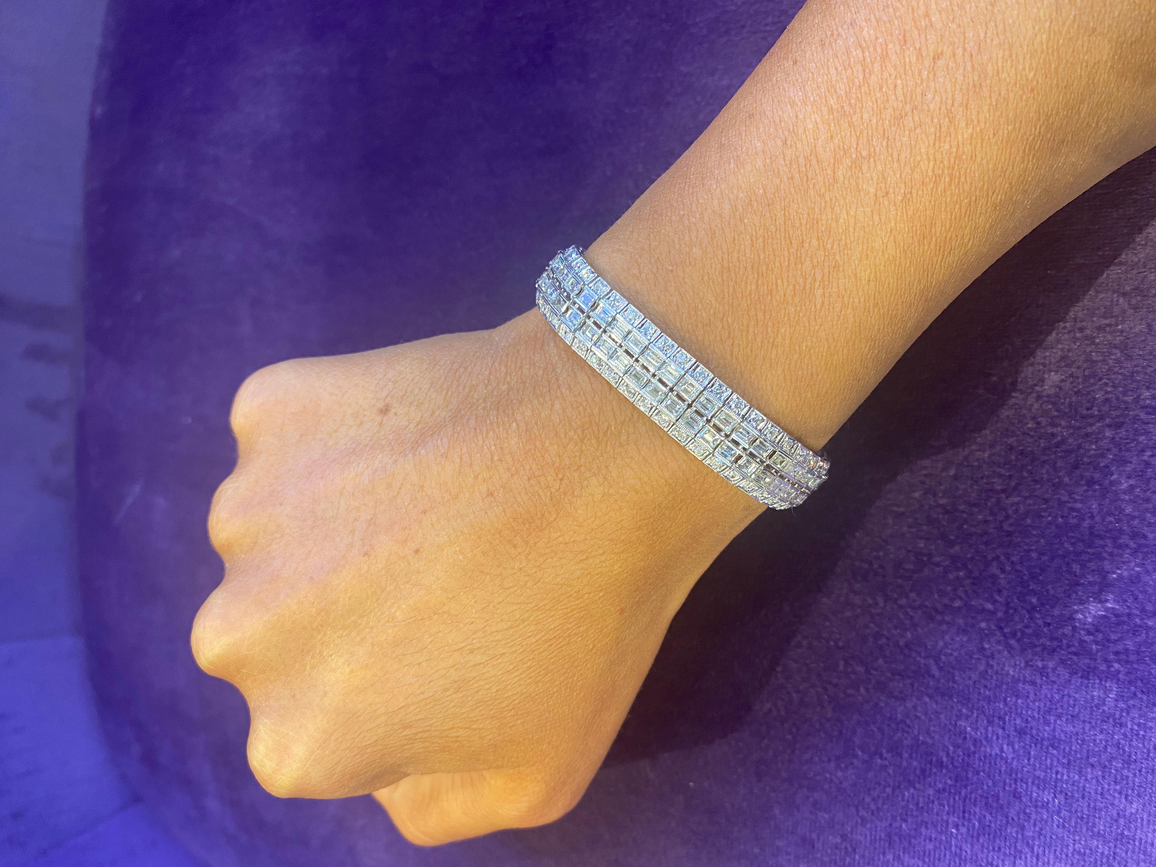 Diamond Bracelet In Excellent Condition For Sale In New York, NY