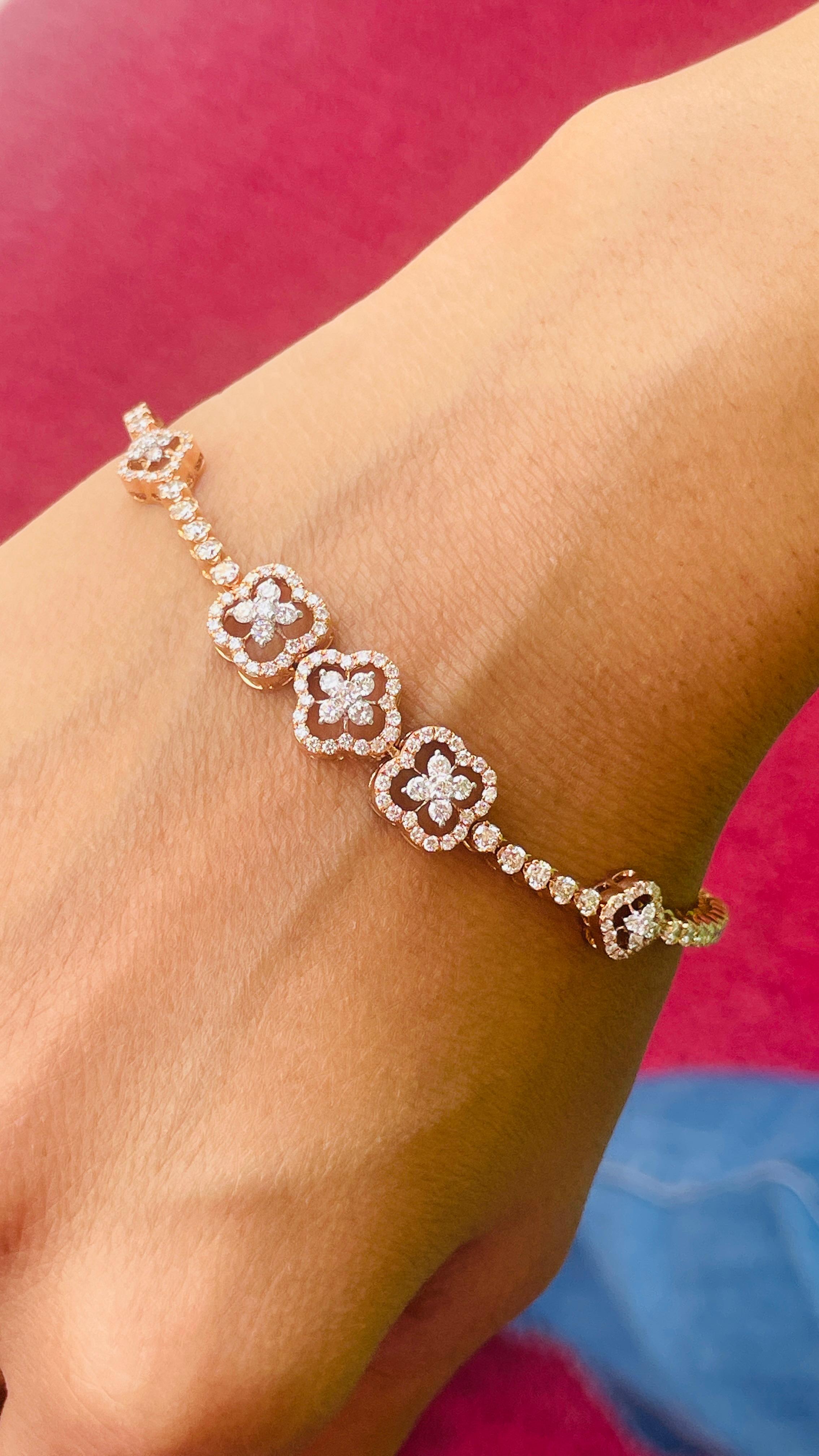 Bracelet moderne en or rose massif de 14 carats avec diamants de 2,89 carats en vente 2