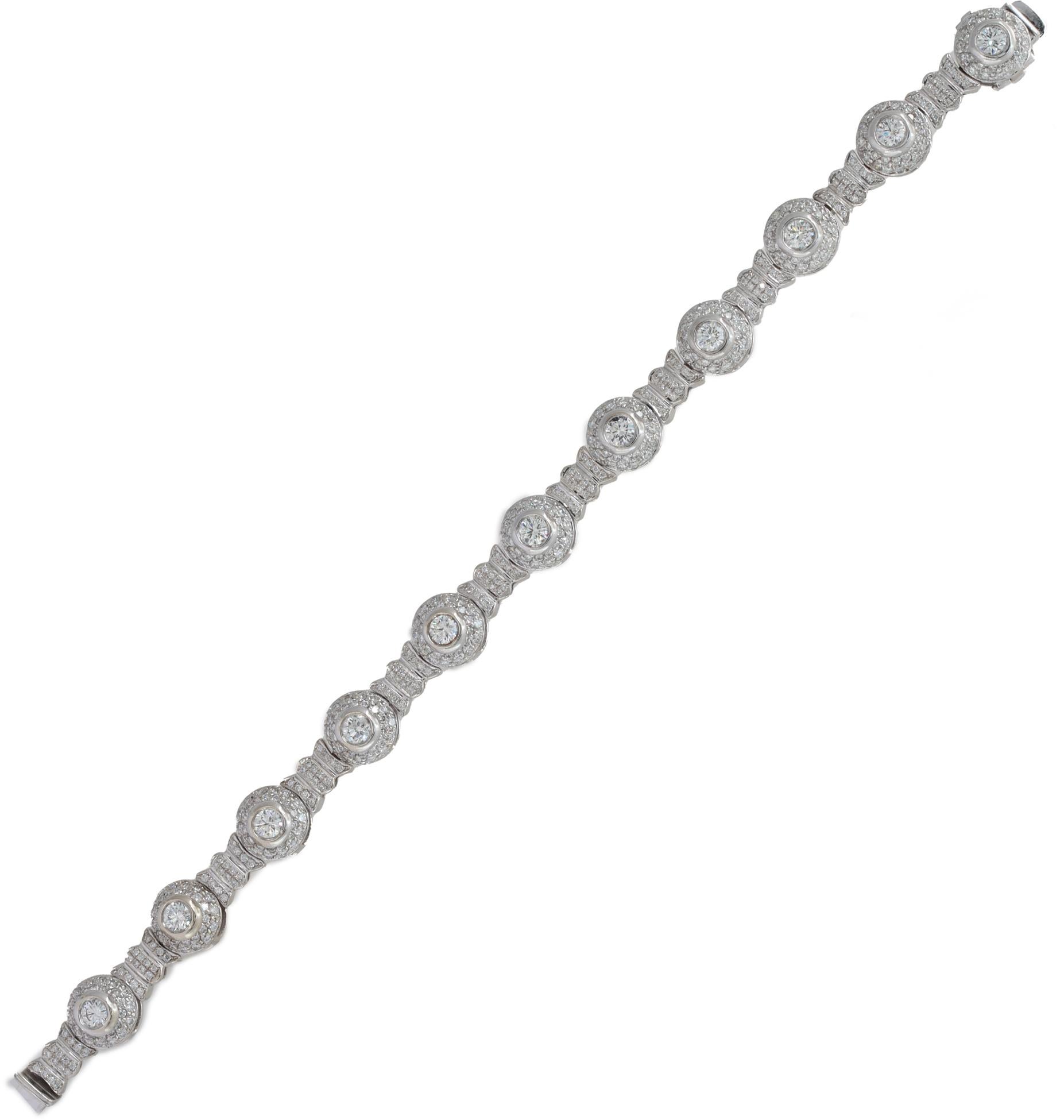 Bracelet en or blanc 18 carats Pour femmes en vente