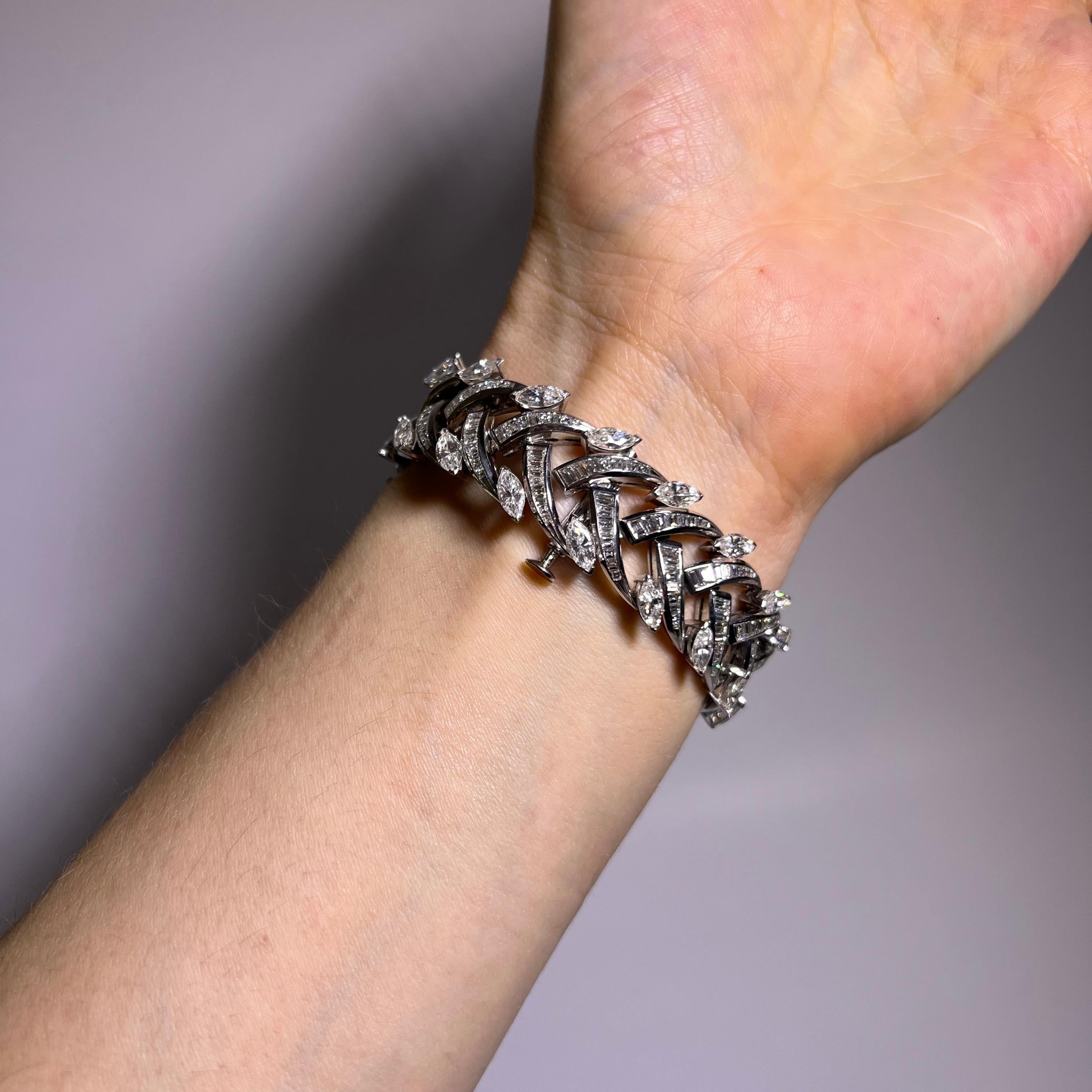 Diamond Bracelet in Platinum 950  by Gübelin In Good Condition For Sale In Lucerne, CH