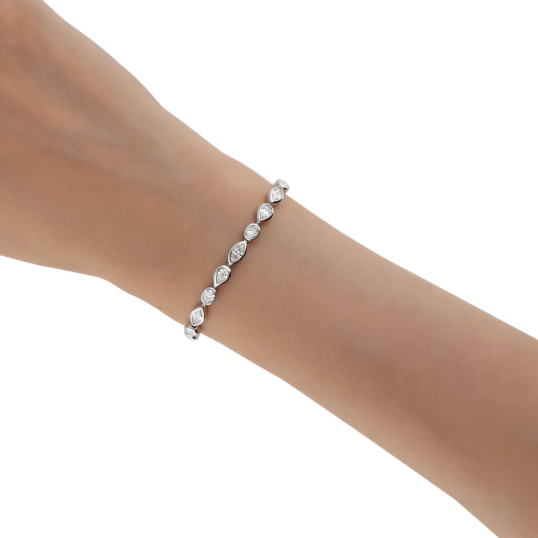 Diamantarmband aus Weißgold, 4,50 Karat (Moderne) im Angebot