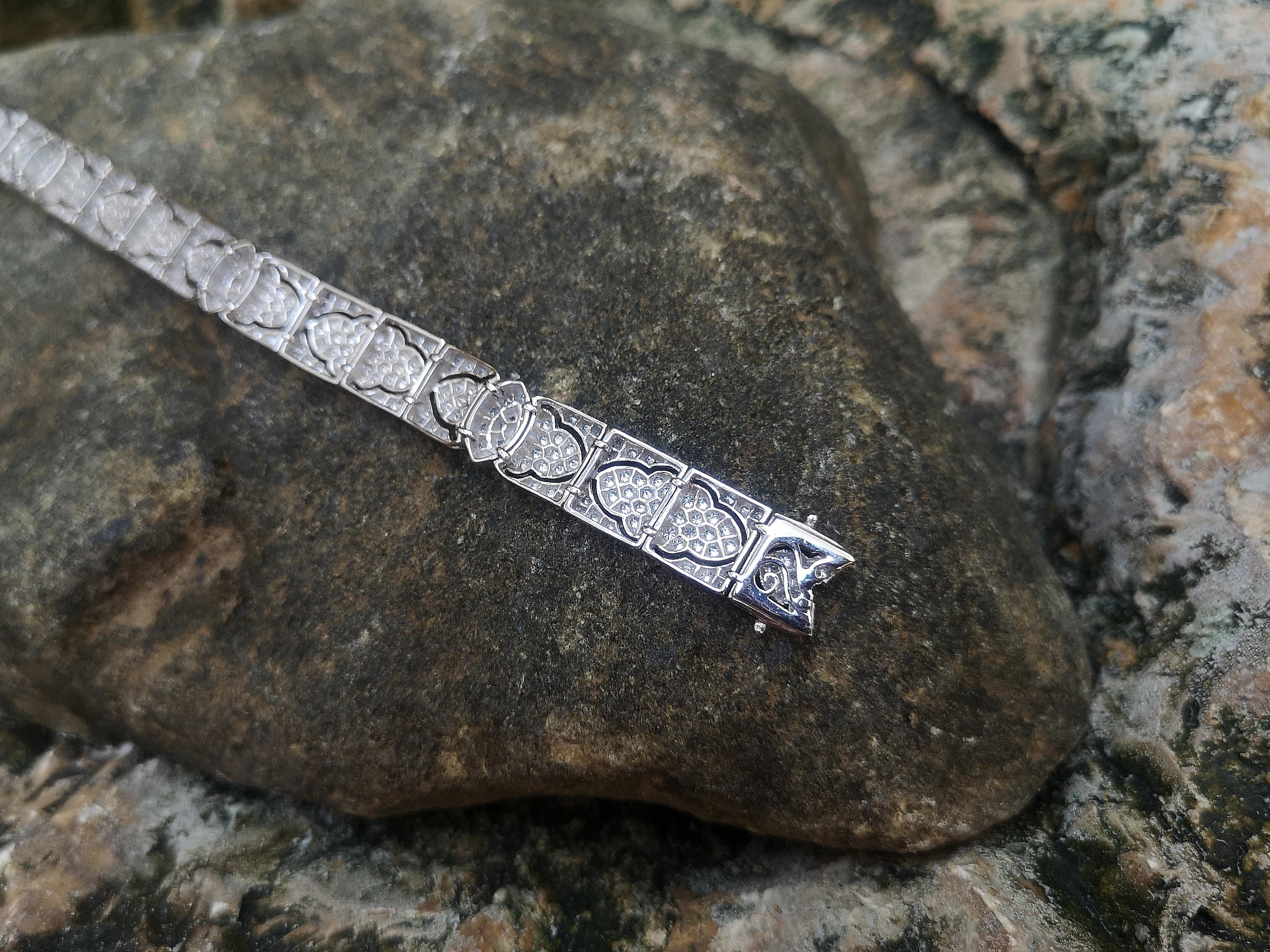 Bracelet en or blanc 18 carats serti de diamants en vente 2