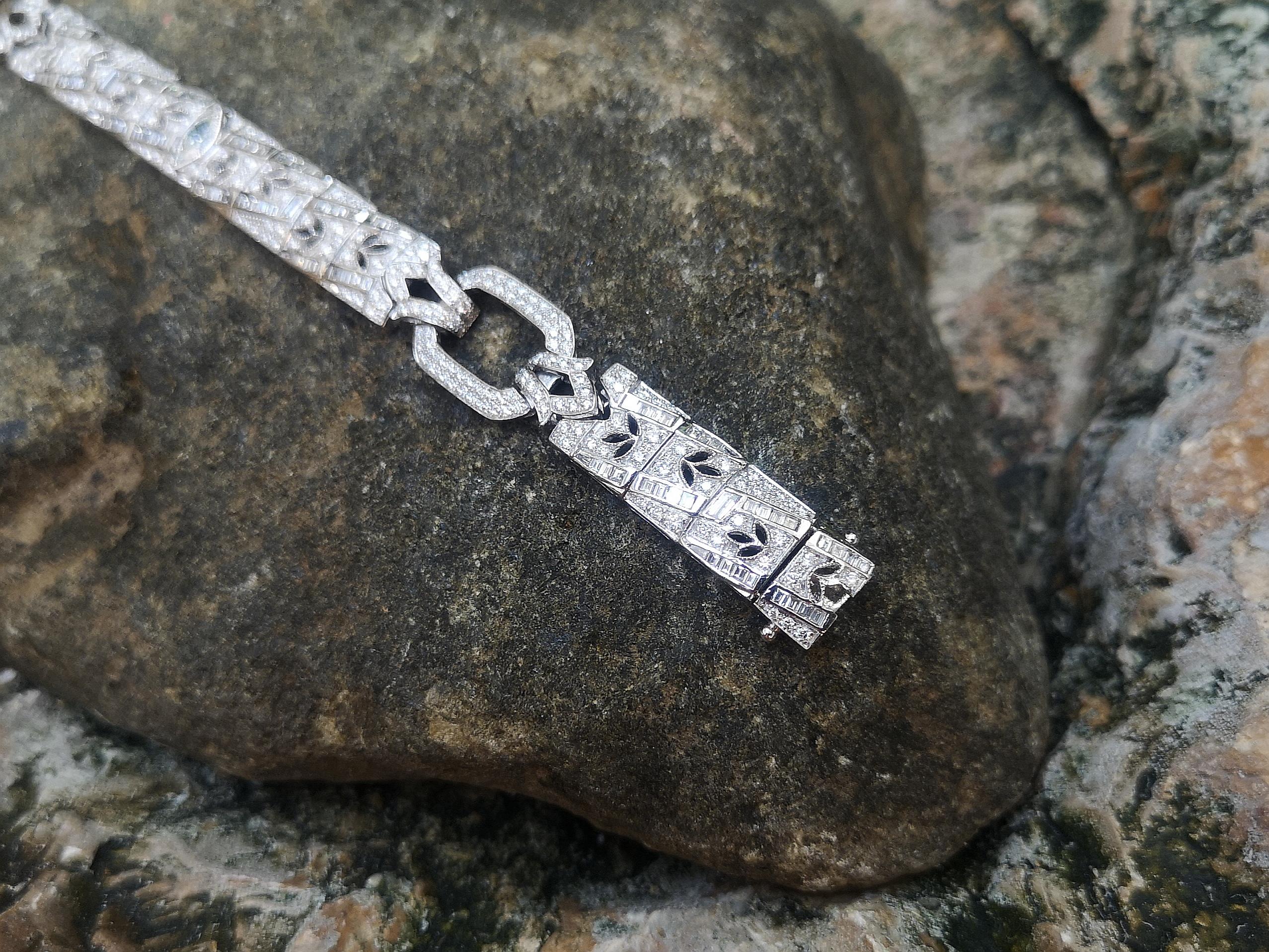 Diamond Bracelet Set in 18 Karat White Gold Settings For Sale 3