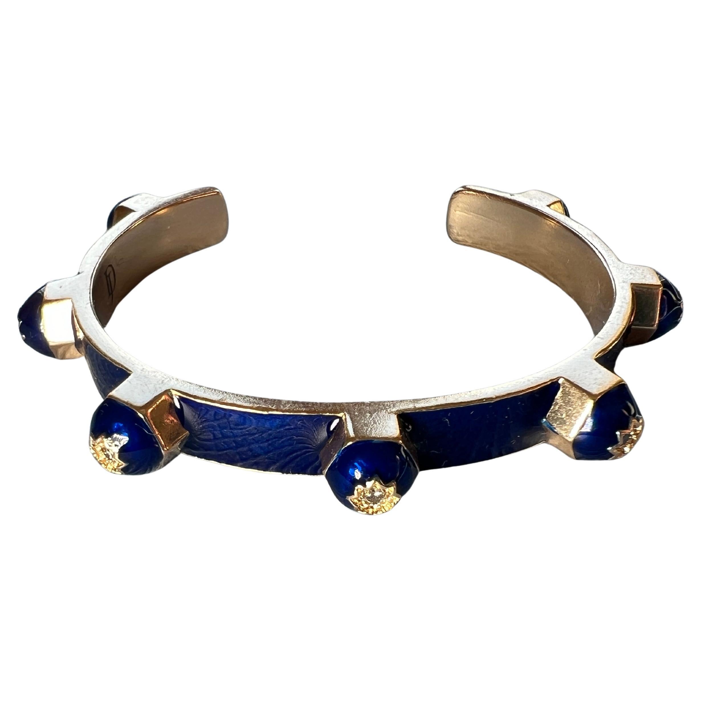 Vittoriano Bracciale con borchie in stile vittoriano Diamanti bianchi Smalto blu reale in vendita