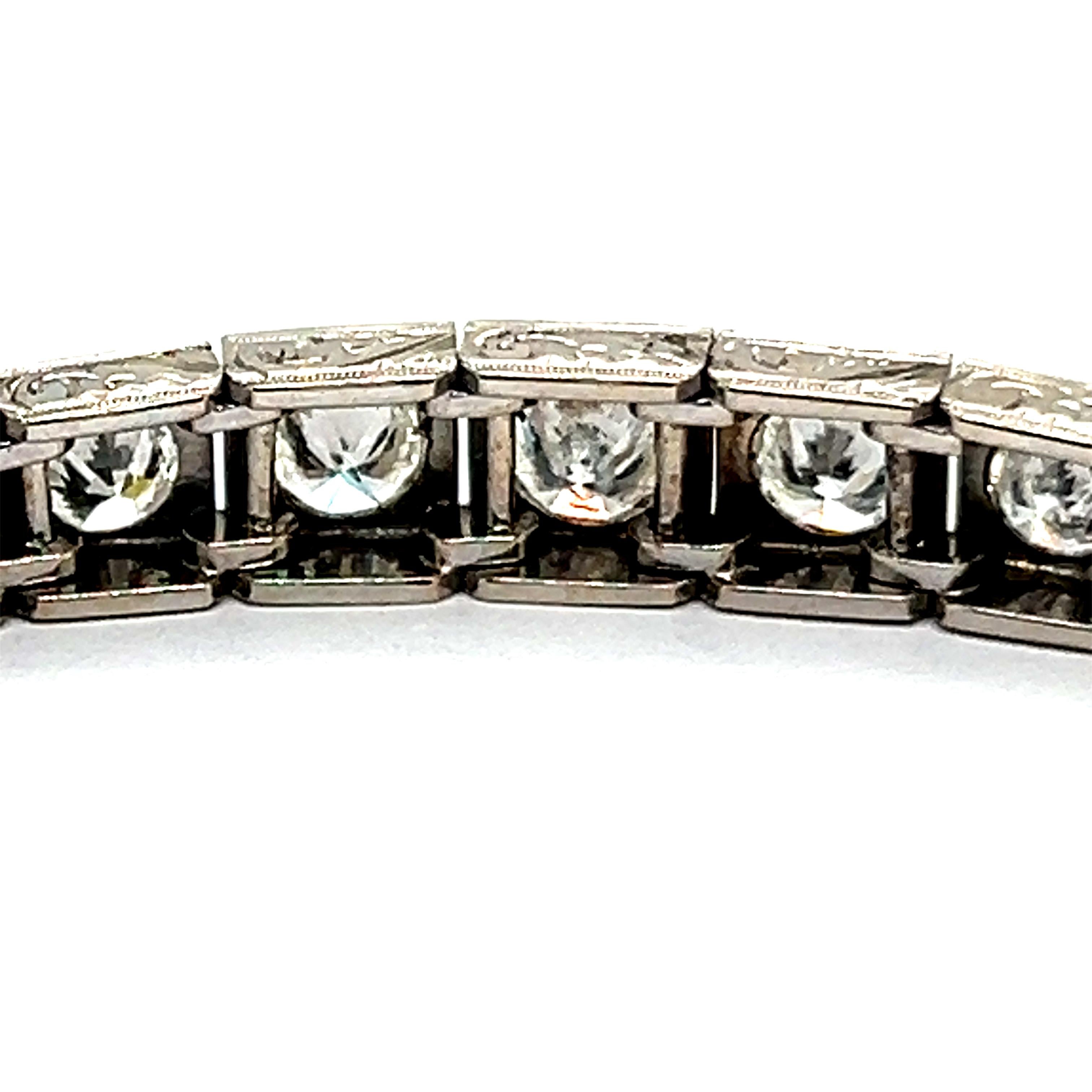 Diamond Bracelet with Openwork Pattern in 14 Karat White Gold For Sale 7