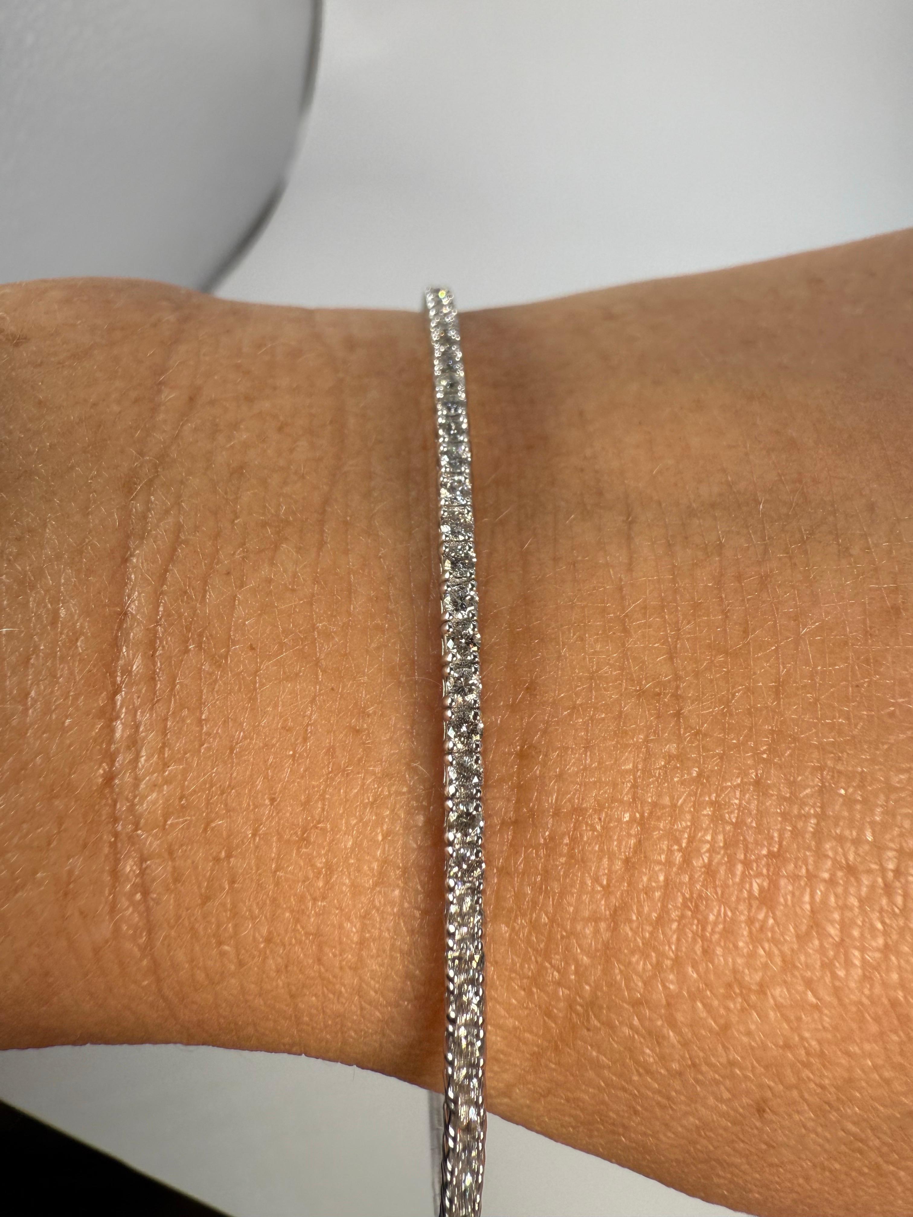 Femenino o masculino Pulsera brangle de diamantes 1,94ct 6 gramos diamantes VS en venta