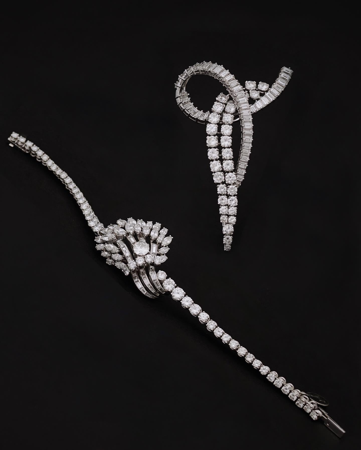 Brilliant Cut Diamond Brooch and a Diamond Bracelet '17 to 19 carats total', Set on Platinum