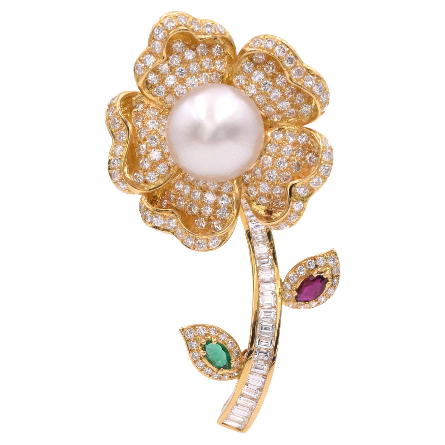 Spilla di diamanti disegnata come un cinquefoglio a cinque dita in vendita