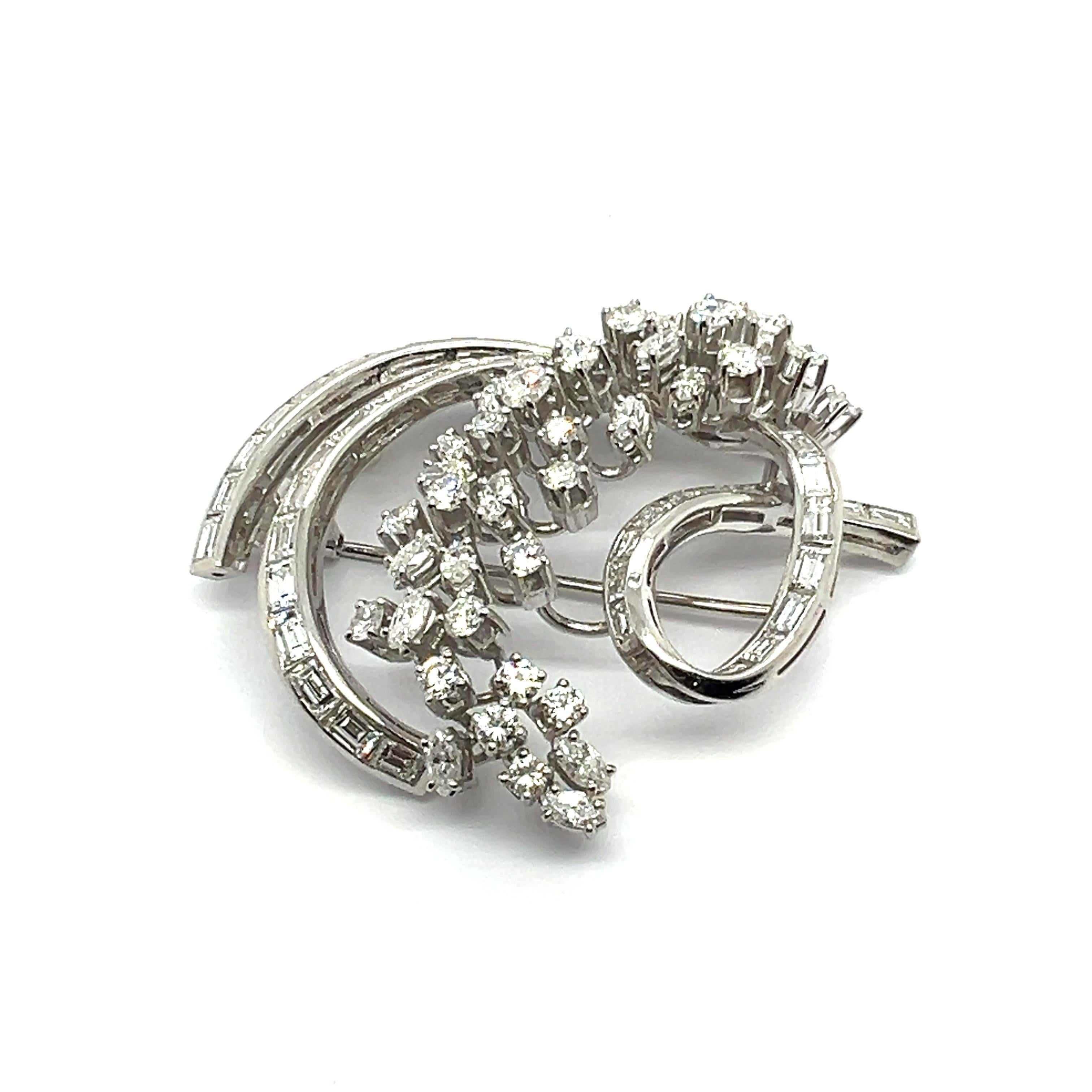 Diamond Brooch in 950 Platinum by Bucherer For Sale 4