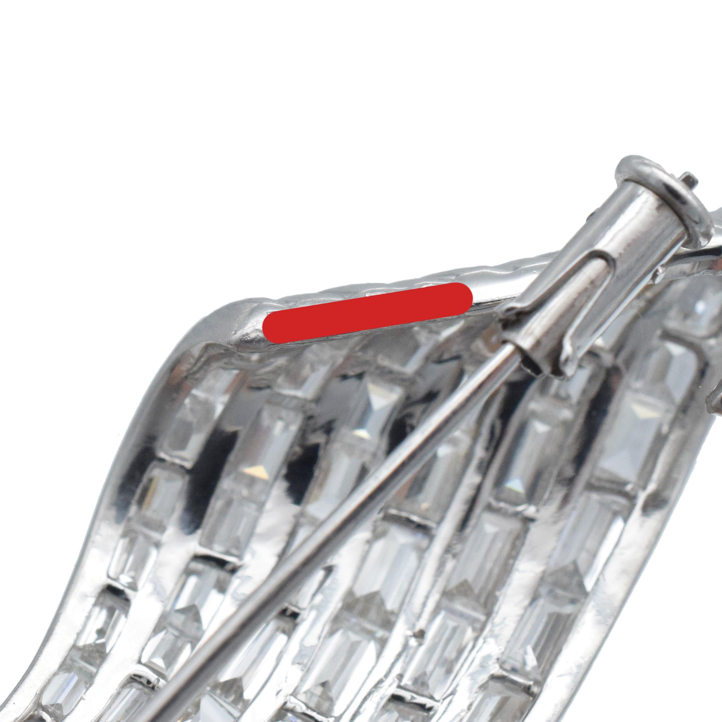 Spilla di diamanti in platino in vendita 4