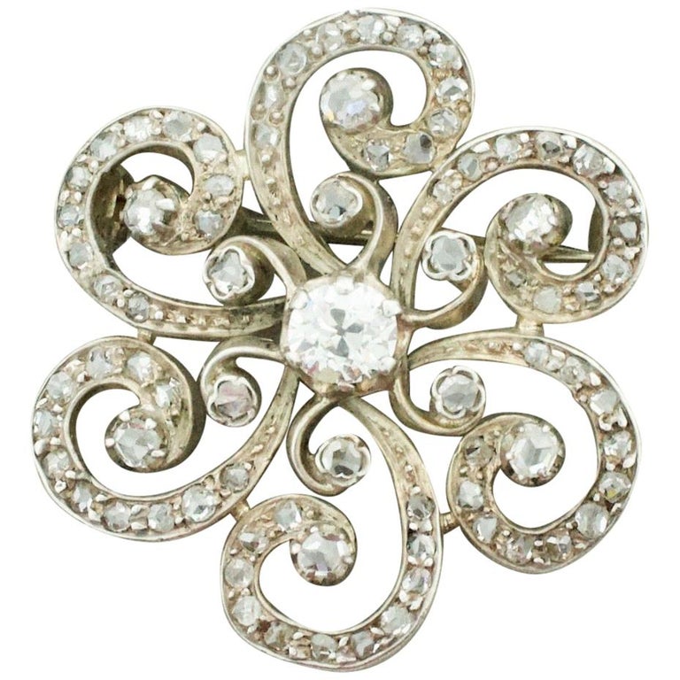 Diamond Brooch in Silver on Yellow Gold, circa 1890 For Sale at 1stDibs