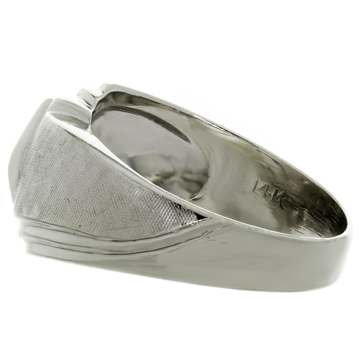 Diamond Brushed 14K White Gold Men's Ring In Excellent Condition For Sale In New York, NY
