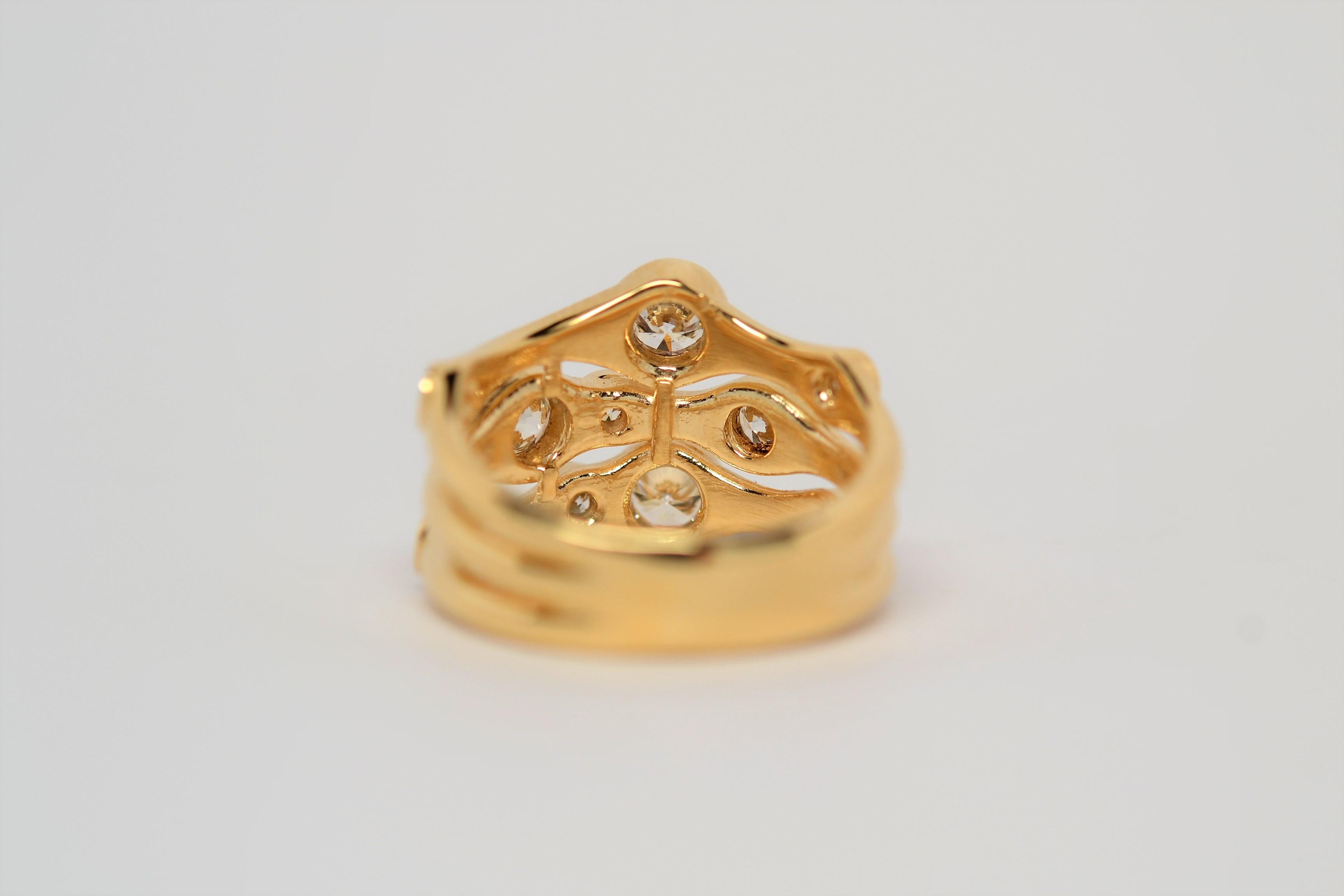 Diamant-Blumenring aus 18 Karat Gelbgold, 1,38 Karat im Angebot 2
