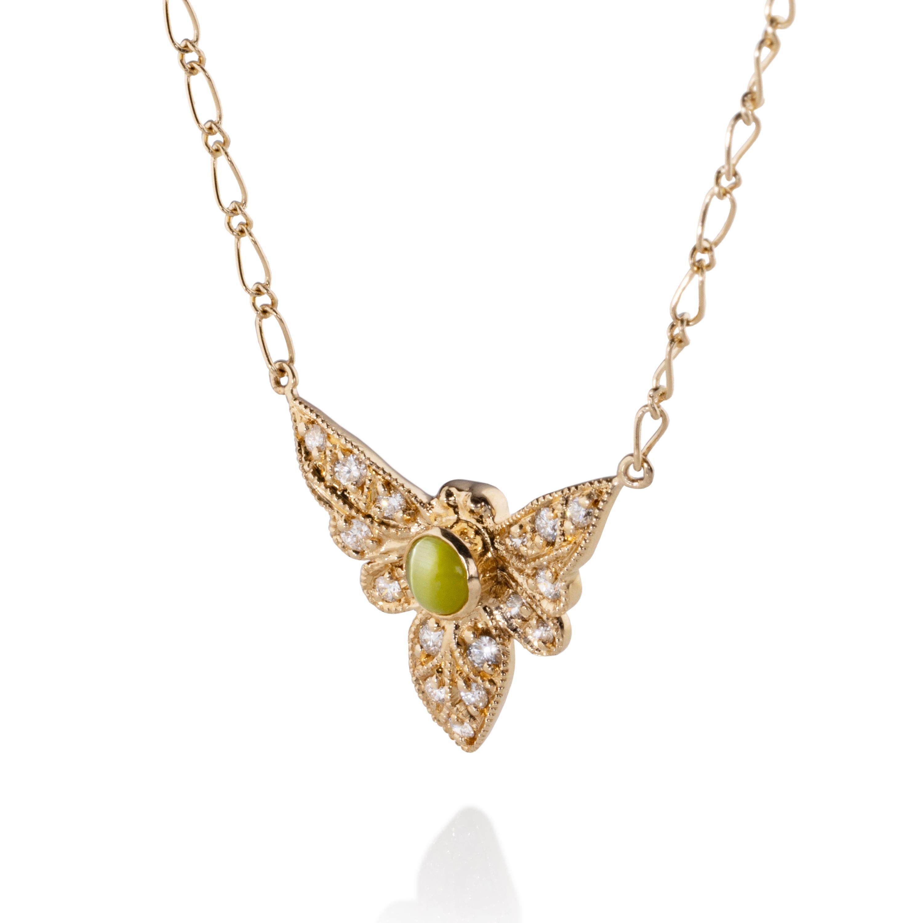 Collana Diamond Bug - Crisoberillo occhio di gatto, oro giallo 14k In condizioni Nuovo in vendita a Boulder, CO
