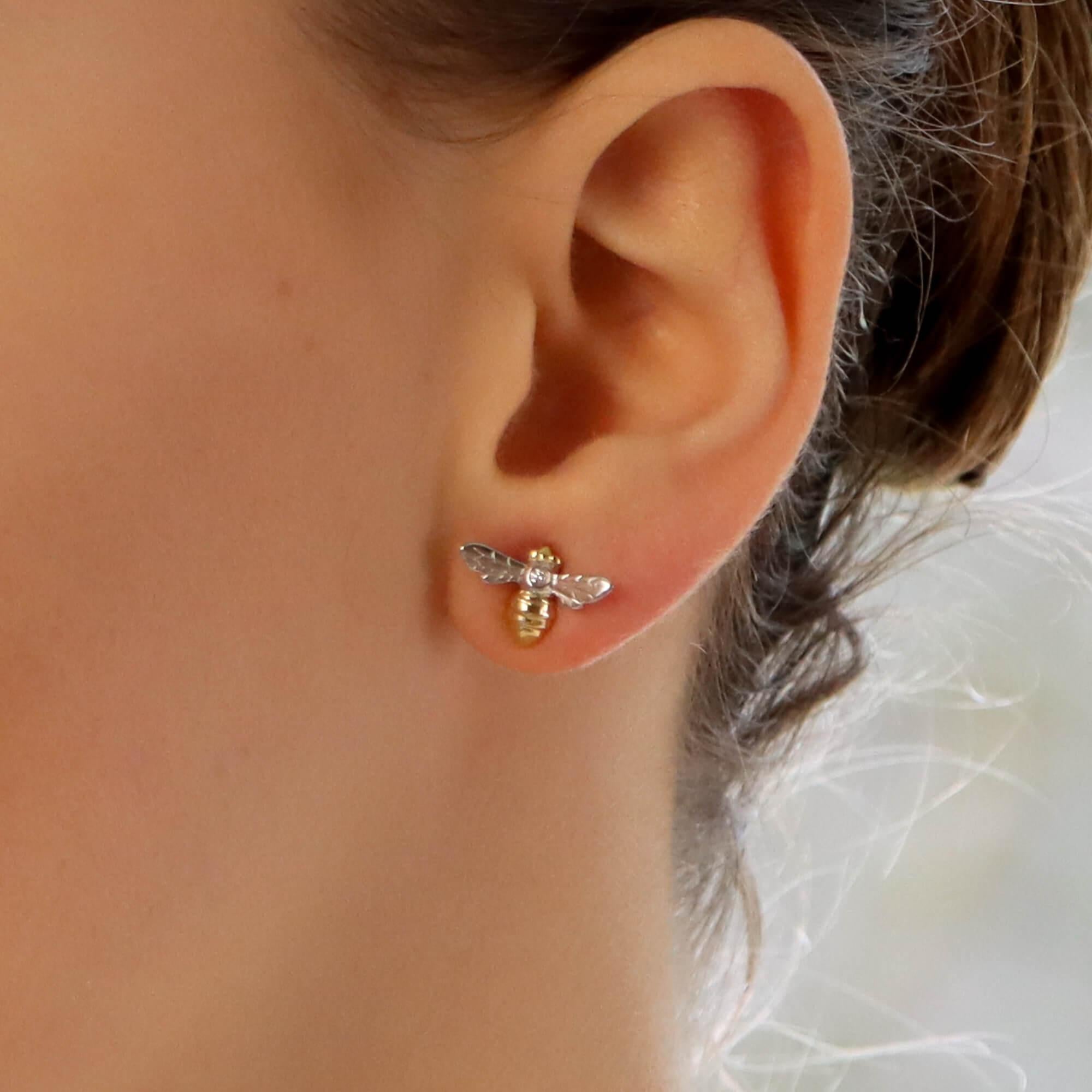 vanleles bee earrings