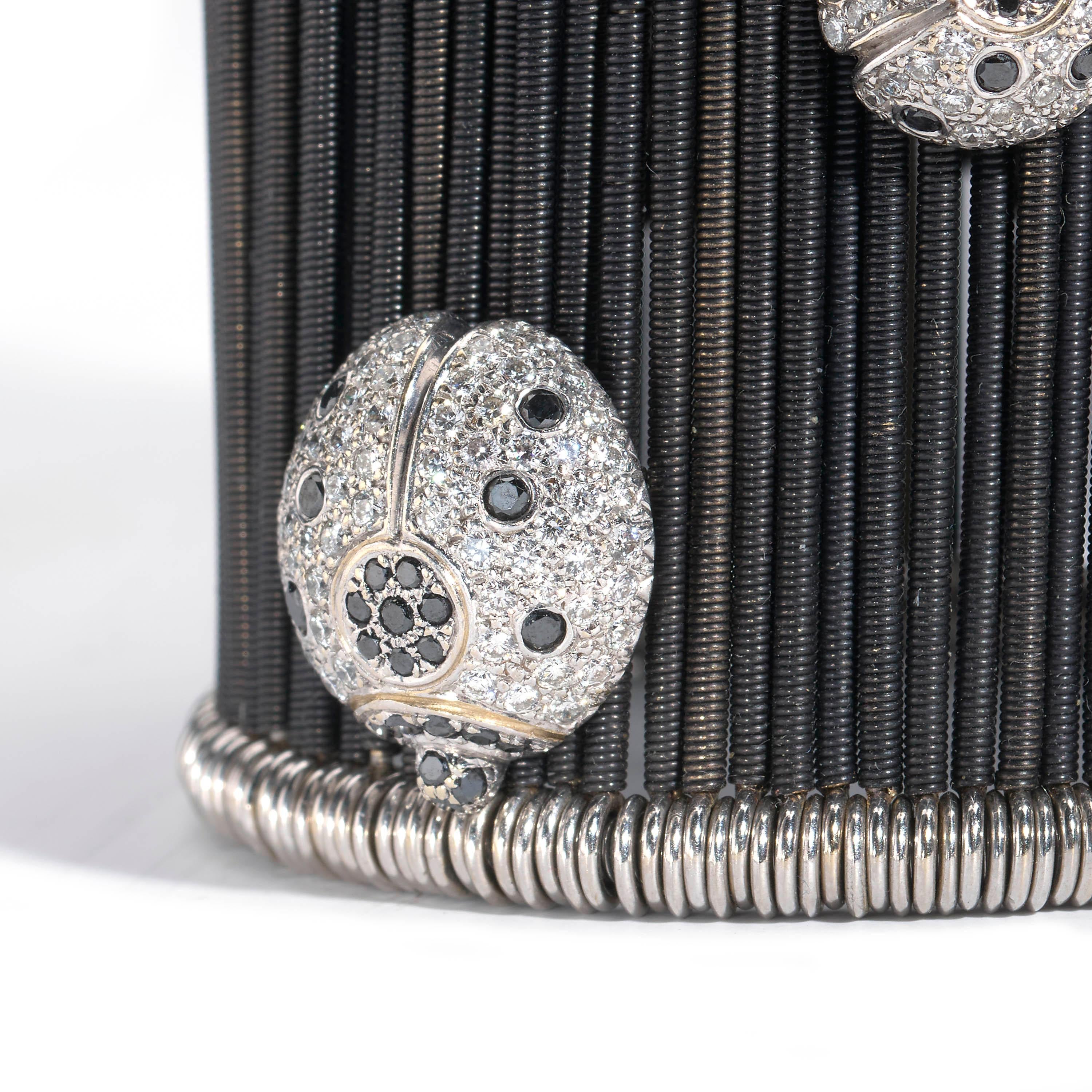 Taille brillant Bracelet manchette papillon et coccinelle en diamant, 9,00 carats en vente