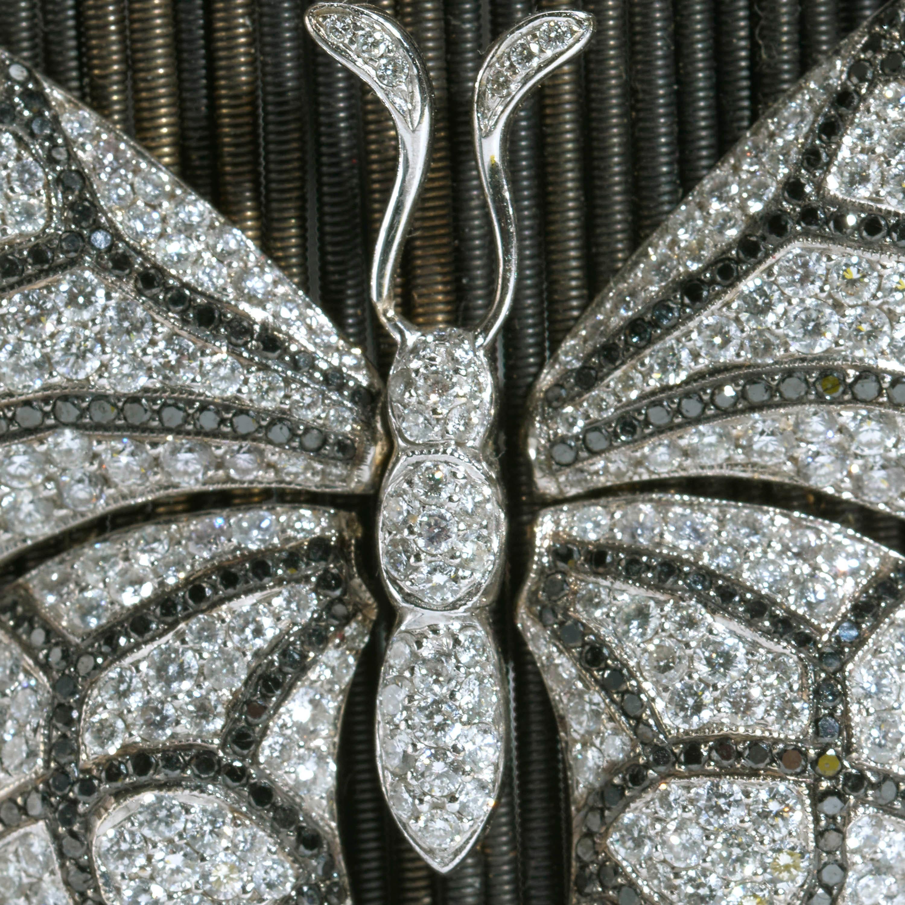 Manschettenarmband mit Diamanten, Schmetterling und Ladybird, 9.00 Karat (Brillantschliff) im Angebot