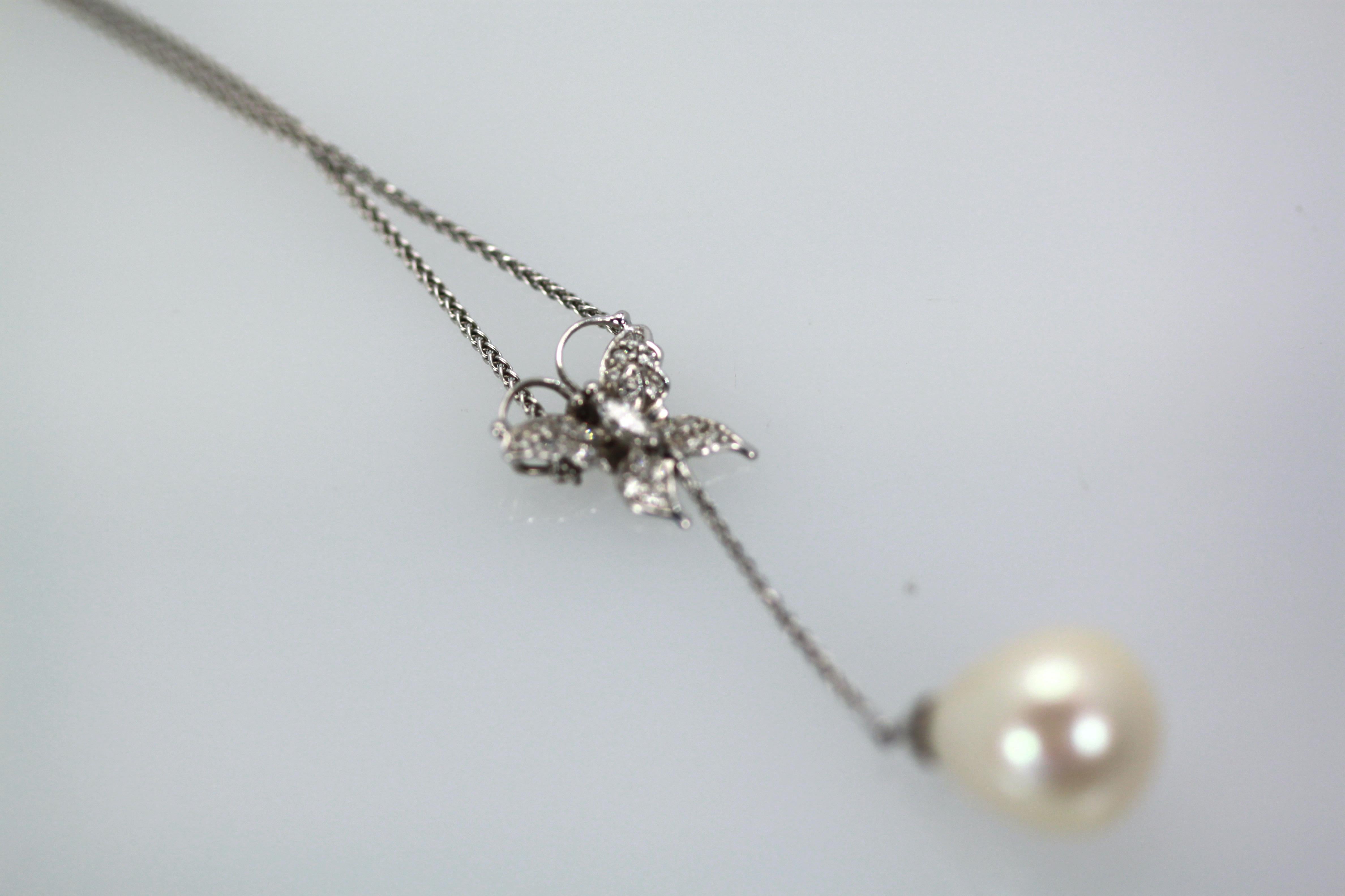 Diamond Butterfly Necklace Drop Pearl 18 Karat For Sale 3