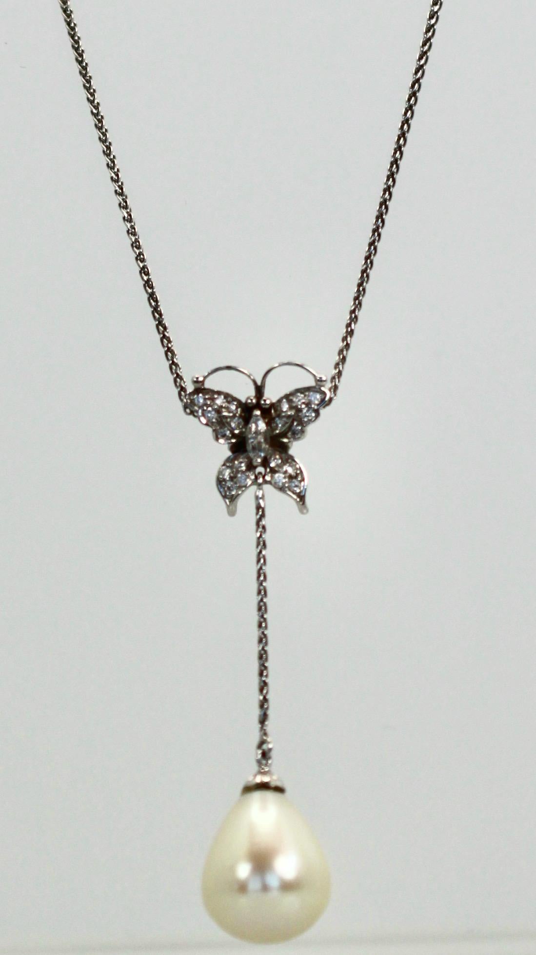 Diamond Butterfly Necklace Drop Pearl 18 Karat In Excellent Condition For Sale In North Hollywood, CA