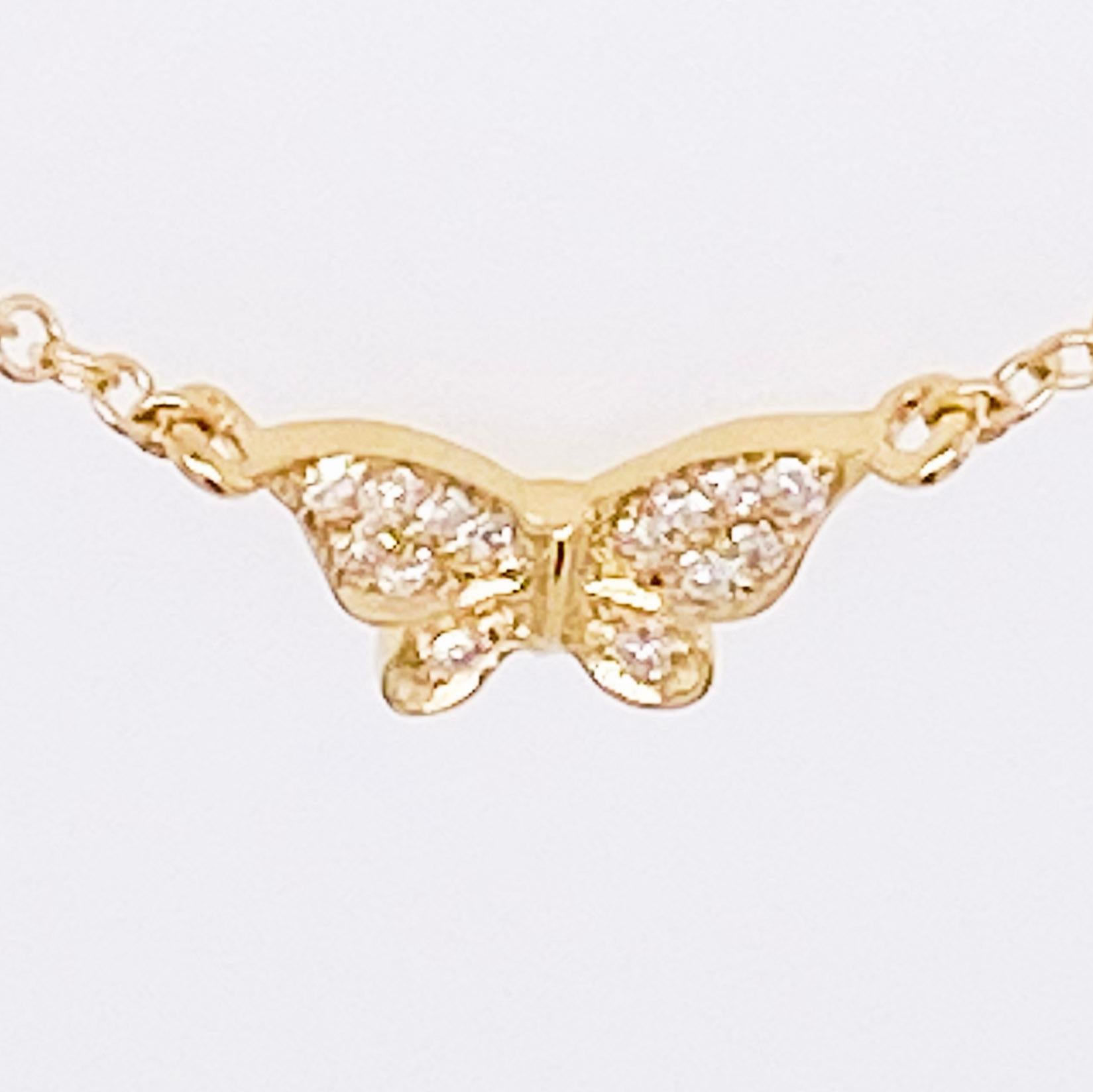 Taille ronde Collier papillon en diamants, pendentif papillon minimaliste pavé, réglable, en or en vente