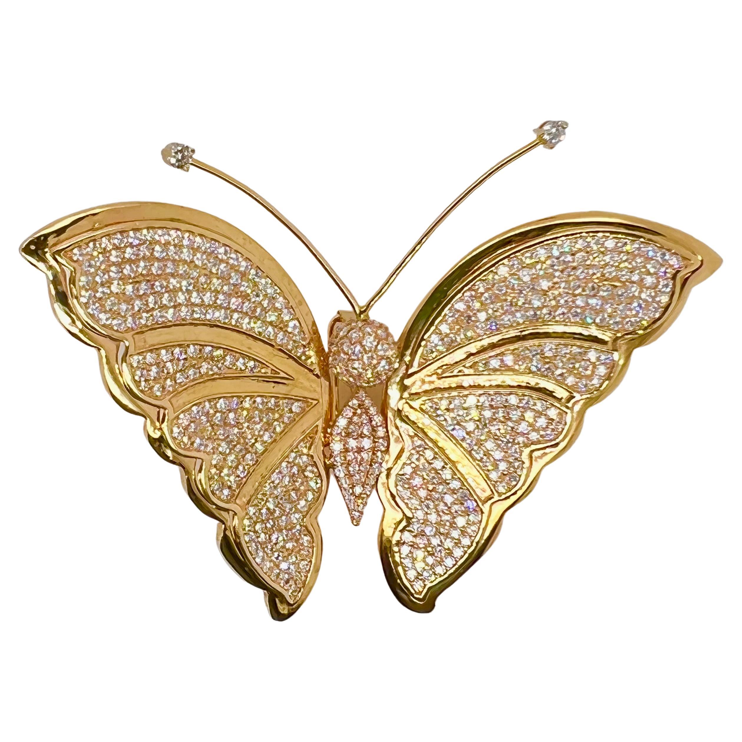 Diamond Butterfly Pendant in 14k Yellow Gold For Sale