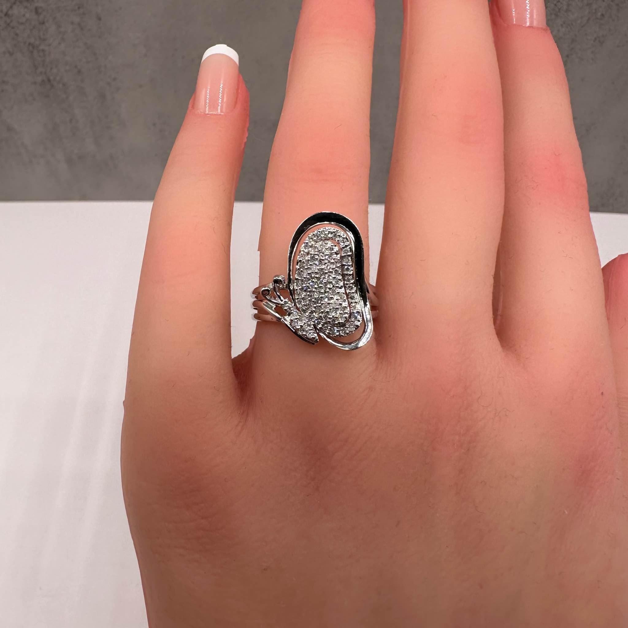 Women's Diamond Butterfly Ring in 14kt White Gold - 0.40ctw GH SI Diamonds, Size 7 For Sale