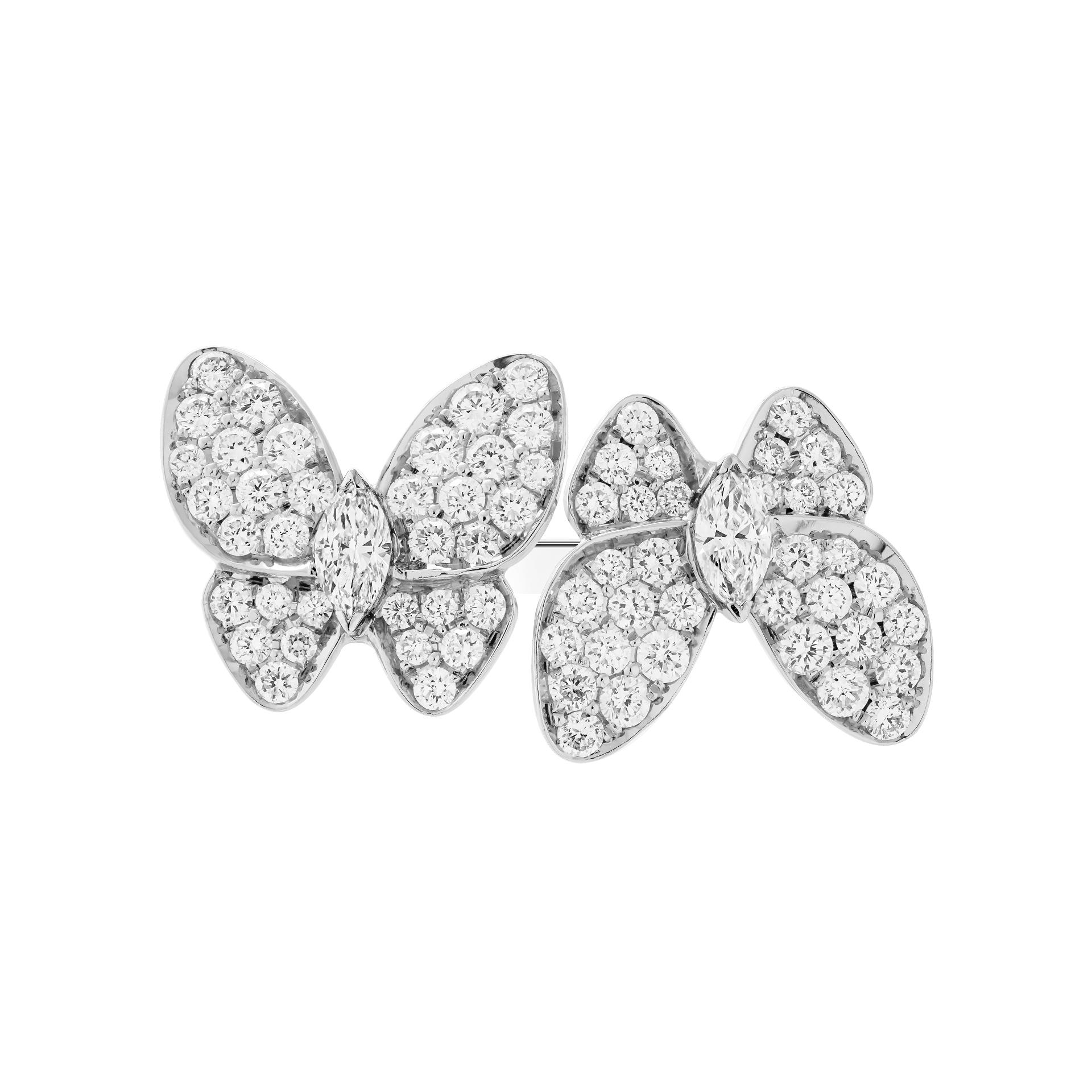 Bague Butterfly en or blanc 18K avec diamants 
Avec des diamants naturels de pleine taille F/G VVS
Poids total en carats : 2.7ct 
Taille : 7
Prix de détail : 15,000$
Livré dans une boîte, GIA disponible sur demande 
