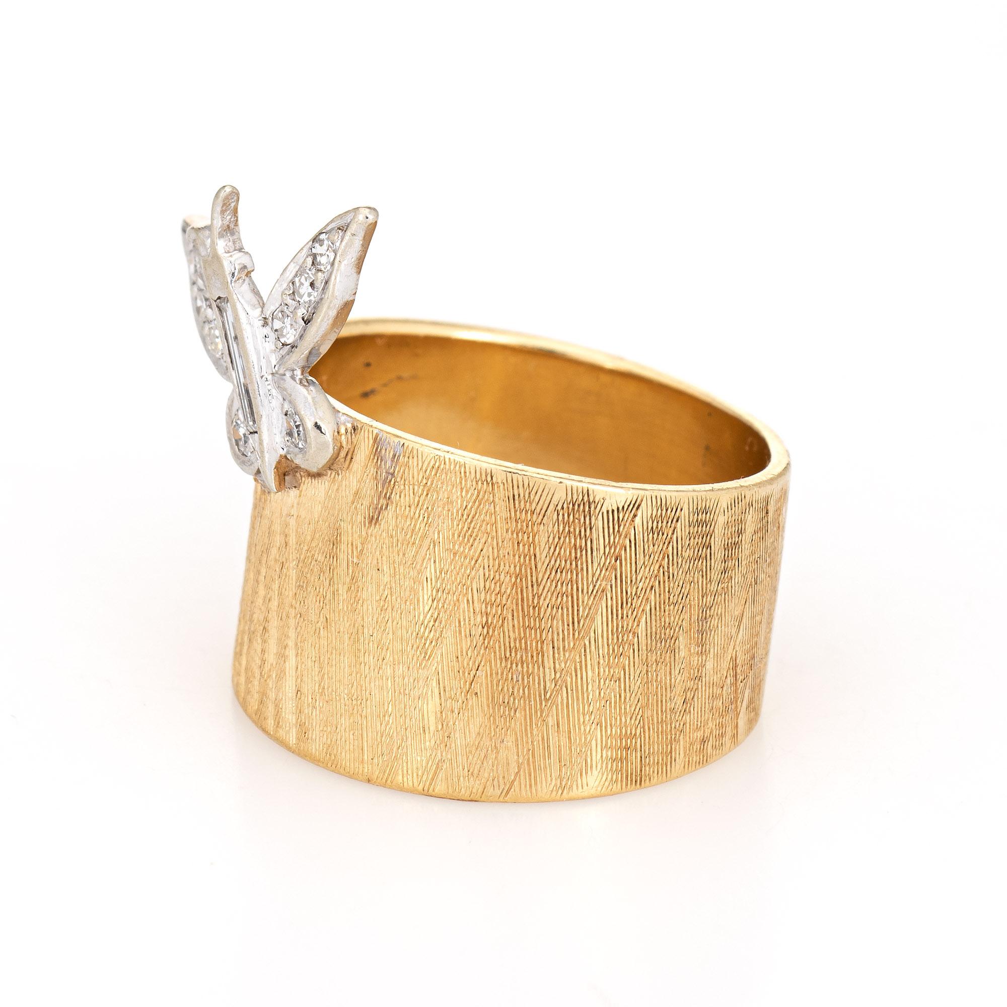 Diamant Schmetterling Ring Vintage 14 Karat Gelbgold Wide Band Florentine Finish (Gemischter Schliff)