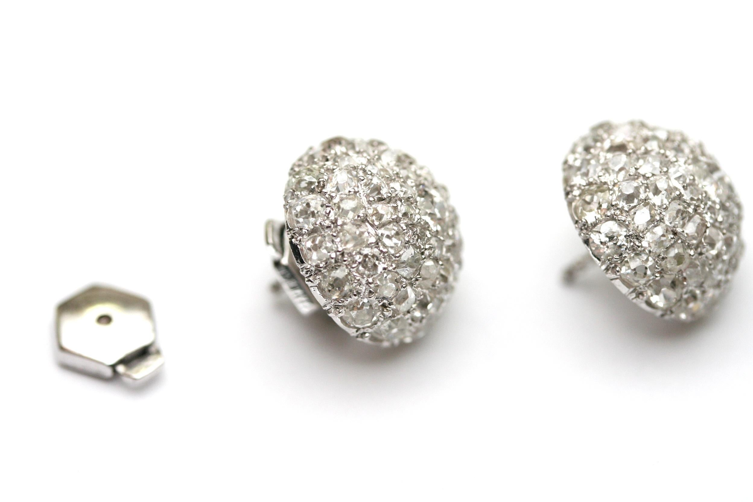Diamond Button Earrings, Princess Grace of Monaco Family In Excellent Condition In Monte Carlo, MC