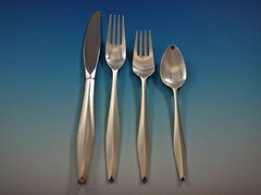 Diamond by Reed and Barton Sterling Silver Flatware Set 24 Service 98 Pieces