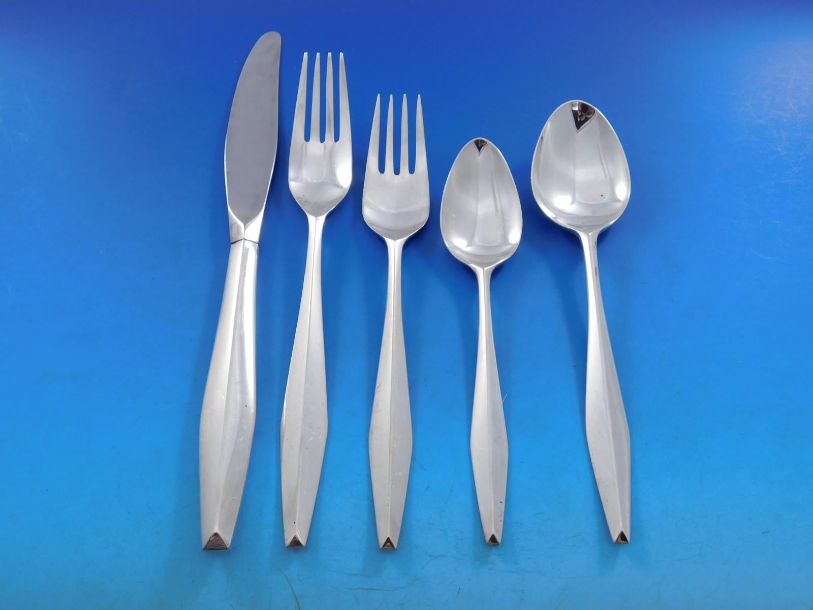 Diamond by Reed and Barton Sterling Silver Flatware Set for 18 Service 101 pcs For Sale 7