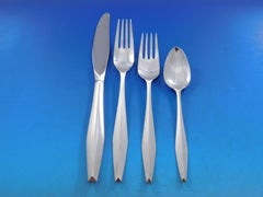 Diamond by Reed and Barton Sterling Silver Flatware Set for 18 Service 99 pcs