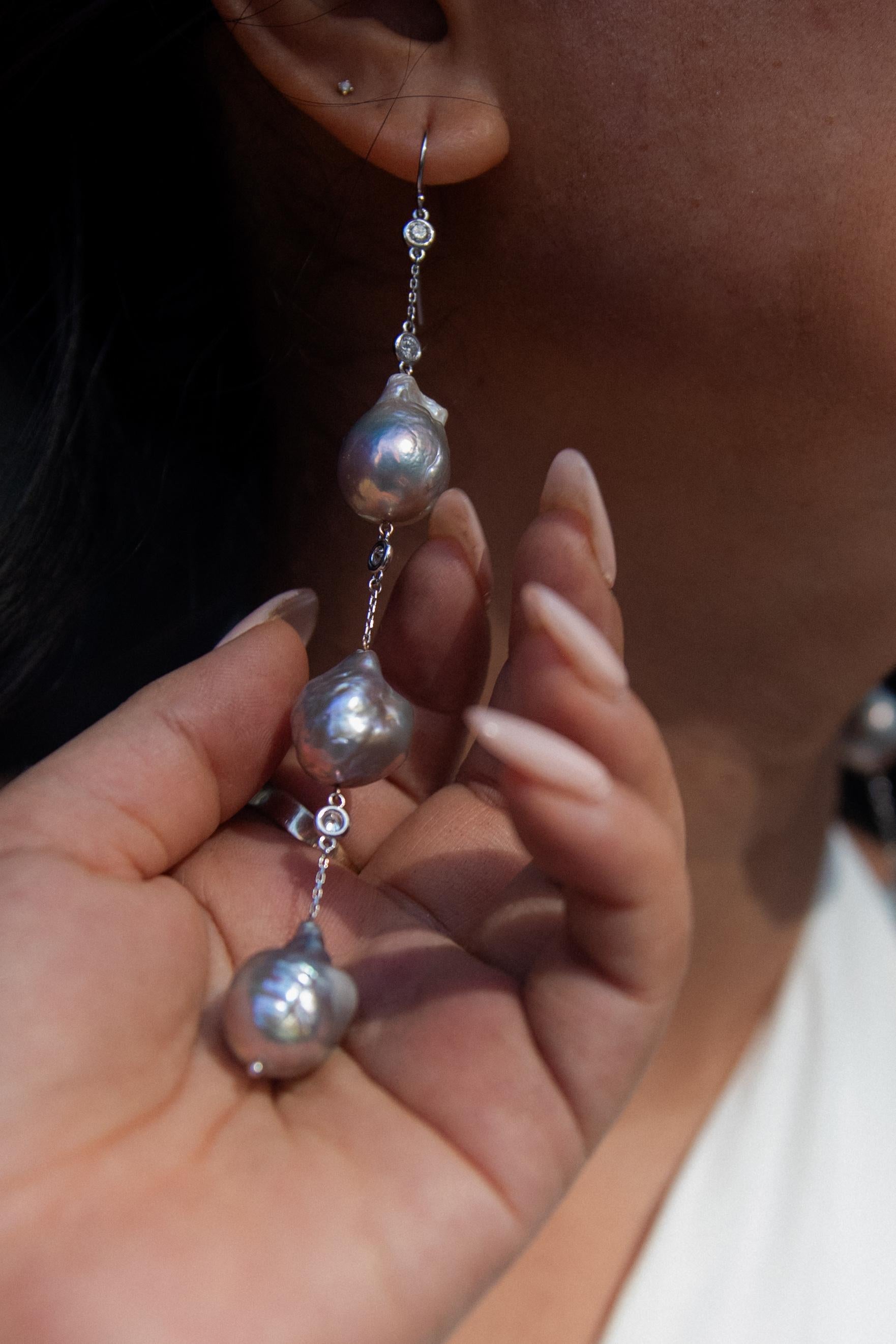 Orecchino con diamante da un metro - Reimagined In condizioni ottime in vendita a New York, NY