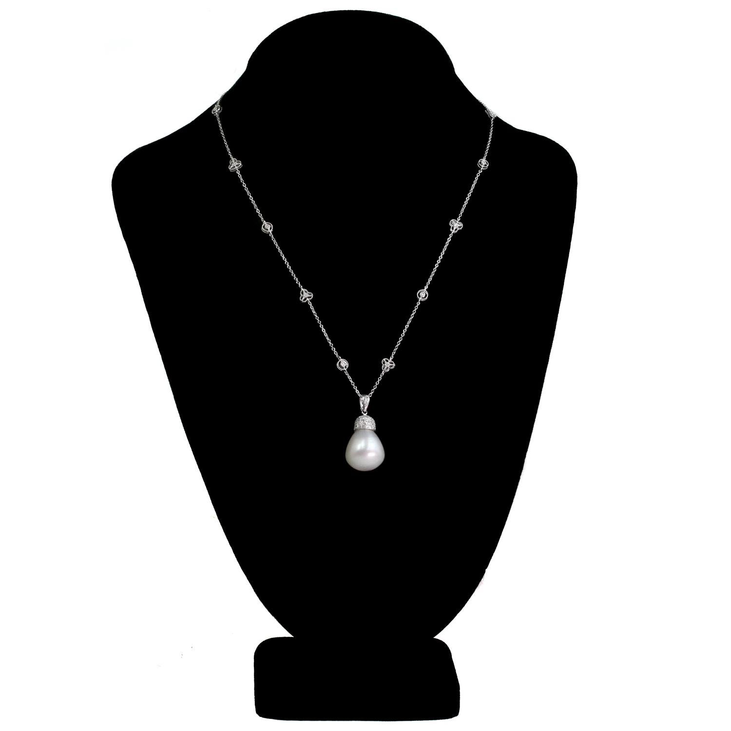 Diamond by the Yard South Sea Baroque Pearl White Gold Pendant Necklace In Excellent Condition For Sale In New York, NY