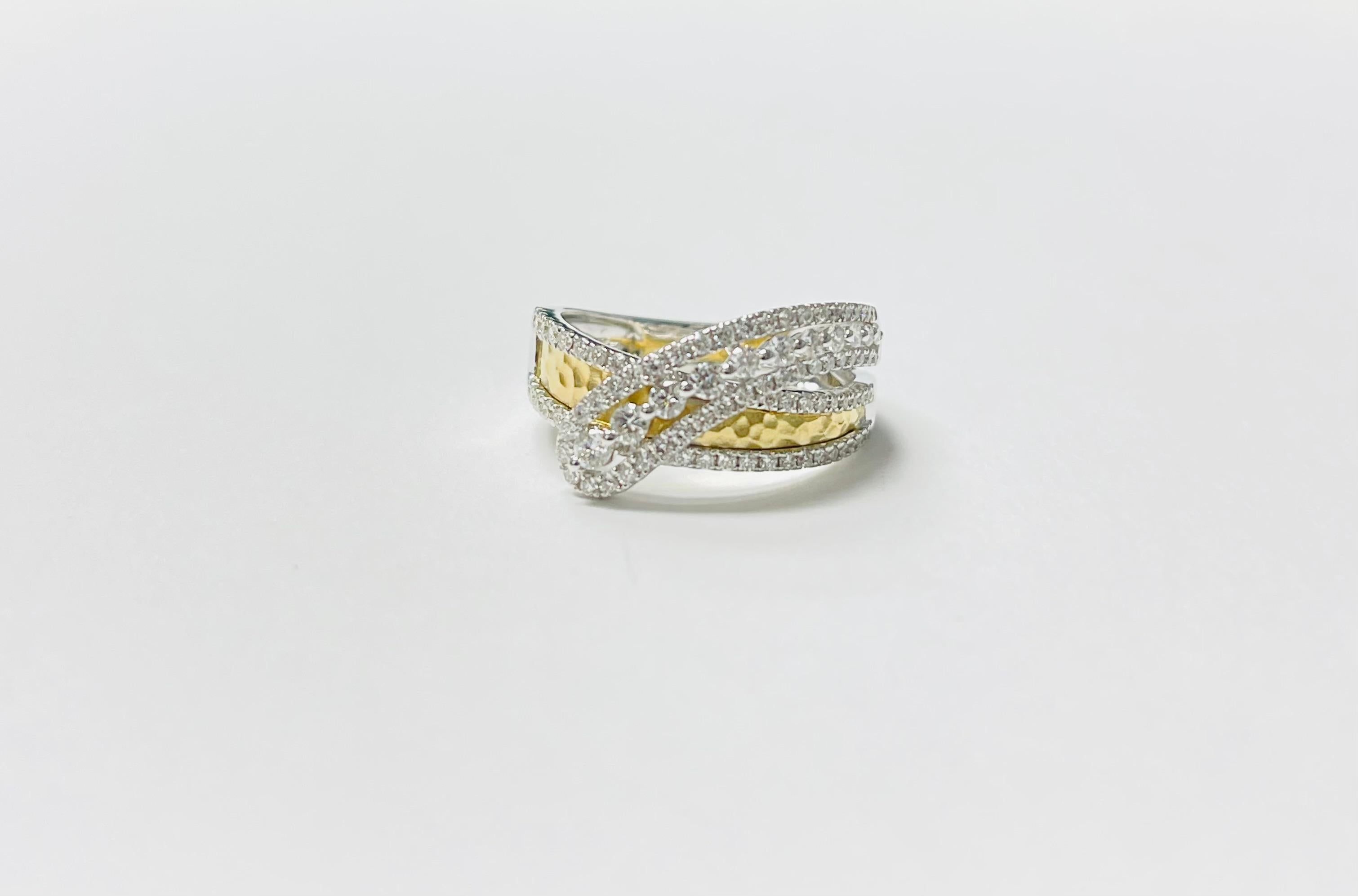 Diamond ByPass Ring In White and Yellow Gold. im Zustand „Neu“ im Angebot in New York, NY