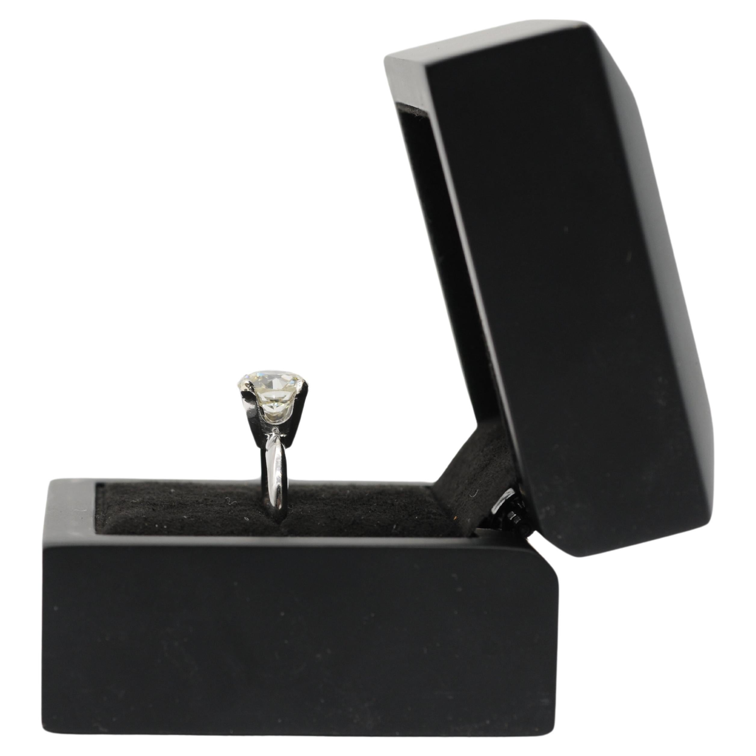 Diamond ca. 2.4ct solitaire ring For Sale 3