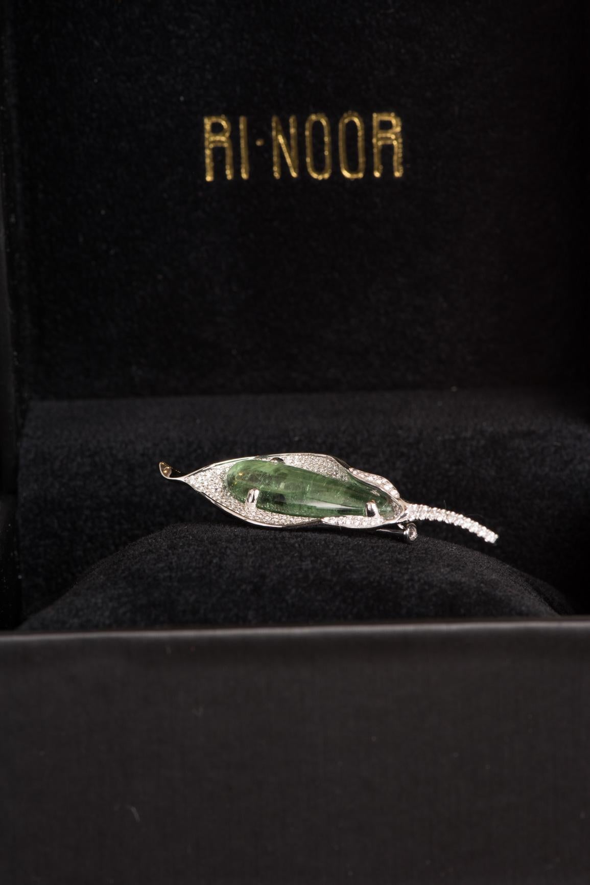 Diamond Calla Lilly Pendant Cum Brooch In New Condition For Sale In Houston, TX