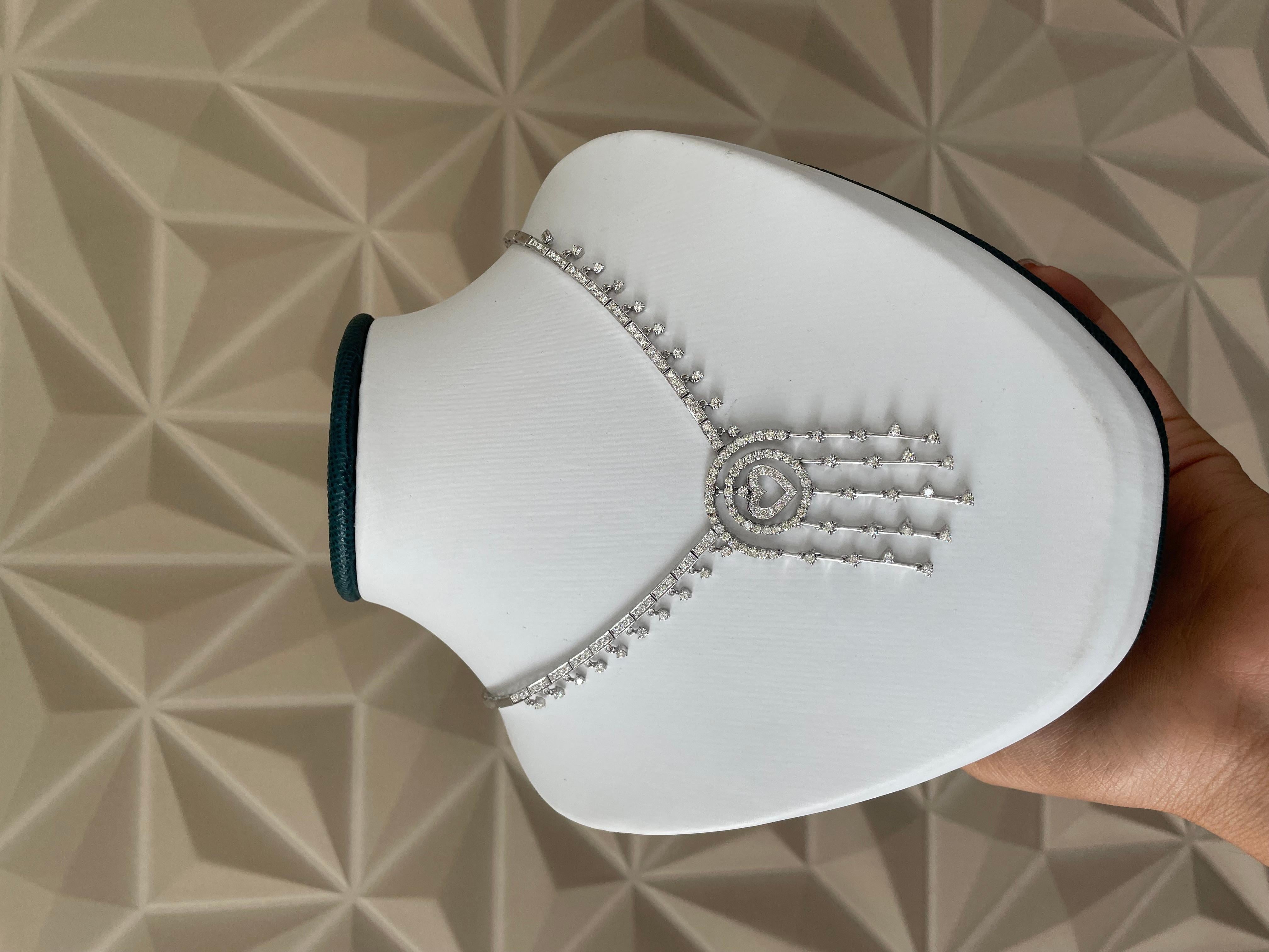 Collana a cascata di diamanti in oro bianco 18 carati in vendita 6