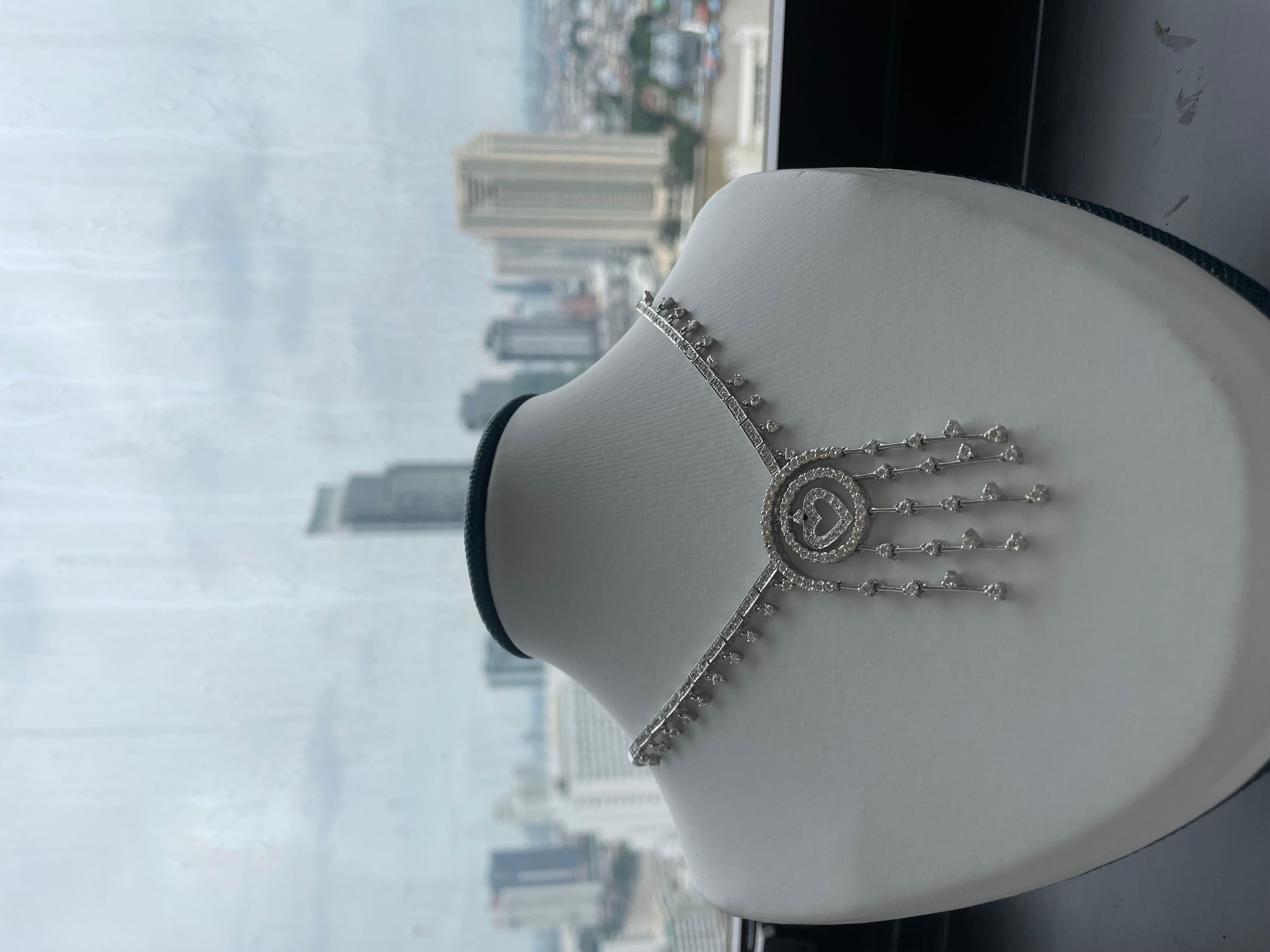 Collana a cascata di diamanti in oro bianco 18 carati in vendita 1