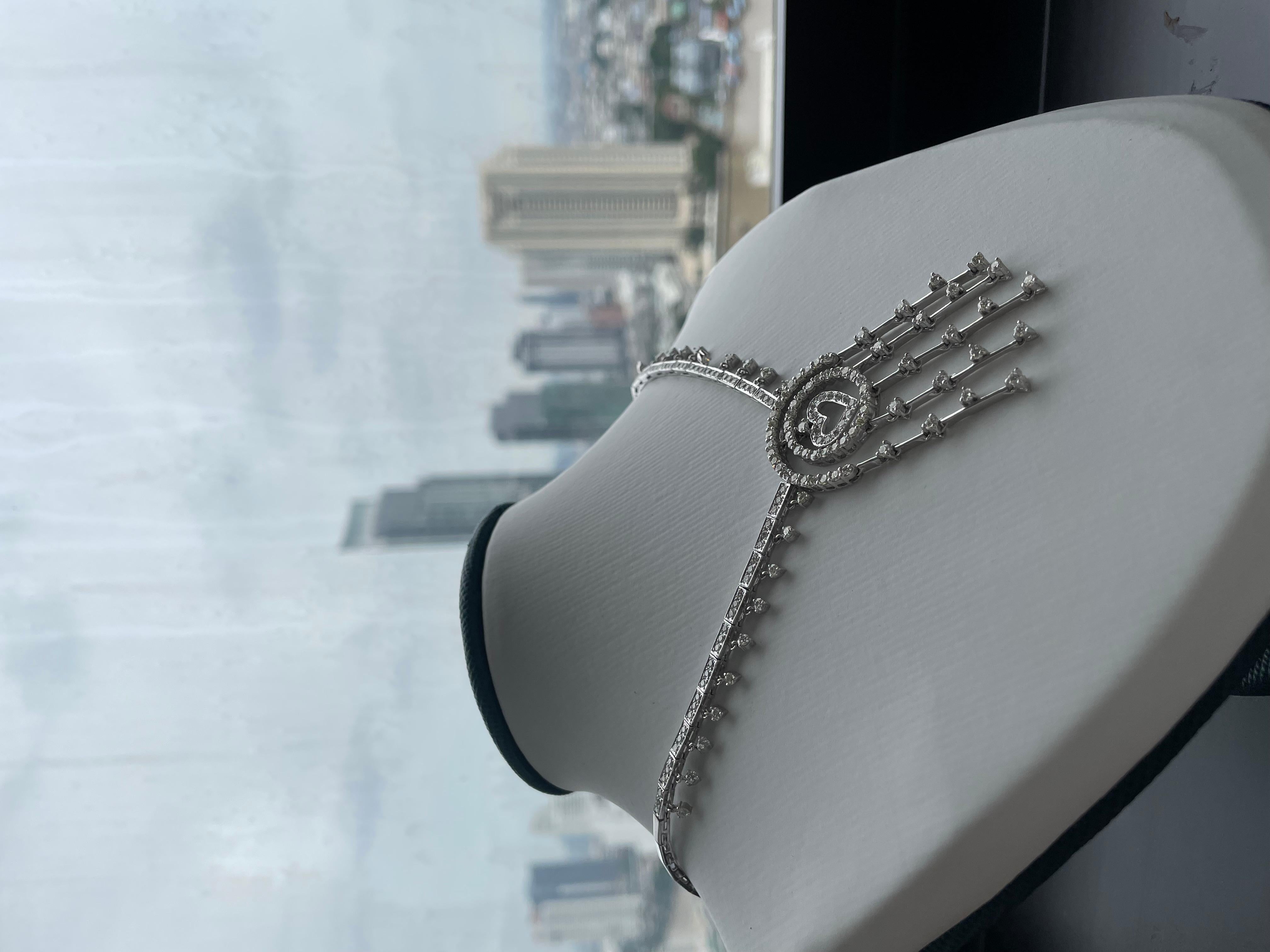 Collana a cascata di diamanti in oro bianco 18 carati in vendita 3