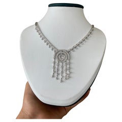 Diamant-Kaskaden-Halskette aus 18 Karat Weißgold