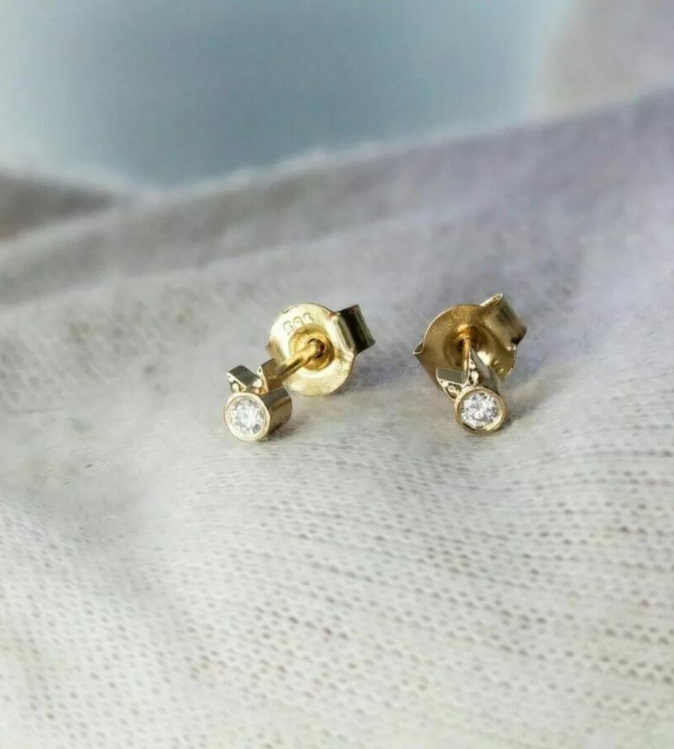 Diamond Cat Stud Earrings 14K Solid Gold Women Earrings Christmas Gift.

Number of Diamonds
2
Shape
Sign
Closure
Butterfly
Metal
Yellow Gold
Item Length
14 mm Approx
Main Stone
Diamond

Diamond Weight: 0.08 Cts Approx.
Earring Size: 5x3mm