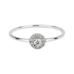 Center Design Diamond Ring in 18k White Gold