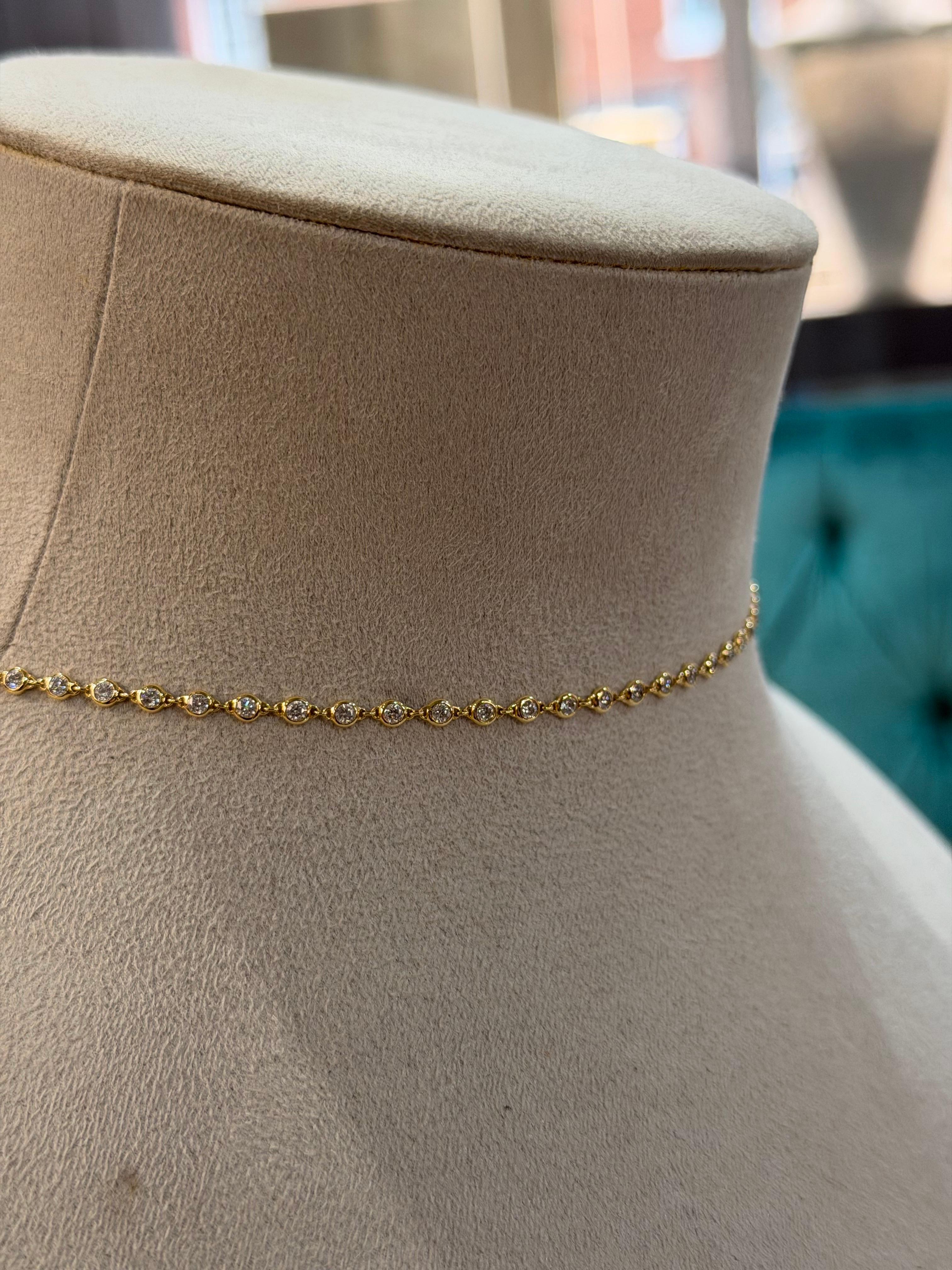 Ispirata all'equilibrio, alla serenità e alla forza tranquilla che si trova dentro di noi, la collana Yoga Collection'S incarna un minimalismo raffinato e una grazia senza tempo. Ogni delicato anello della catena da 16 pollici è meticolosamente