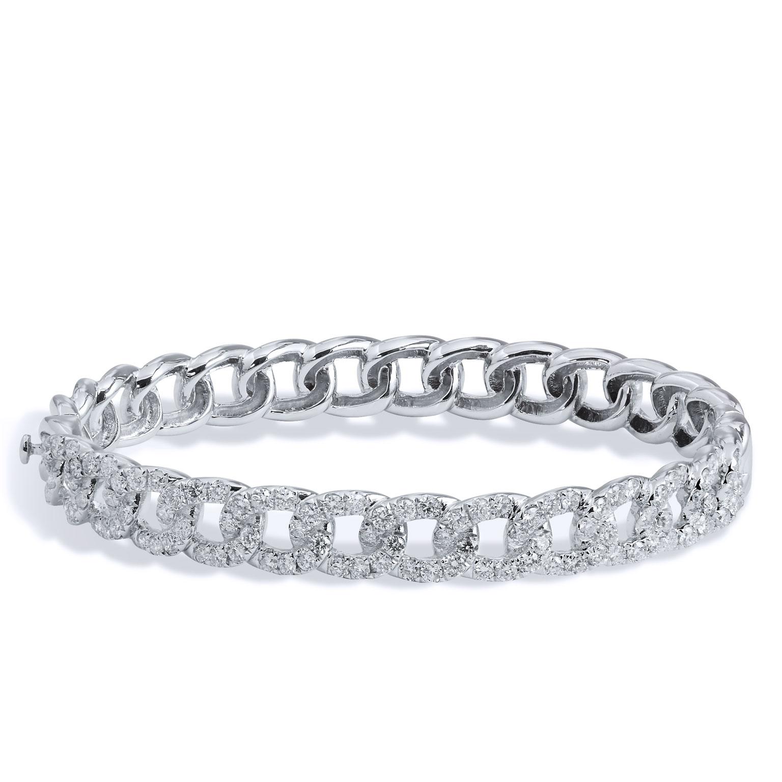 Women's 2.79 carat Pave Diamond Chain Link Hinge Lock Bangle Bracelet in 18 karat  For Sale